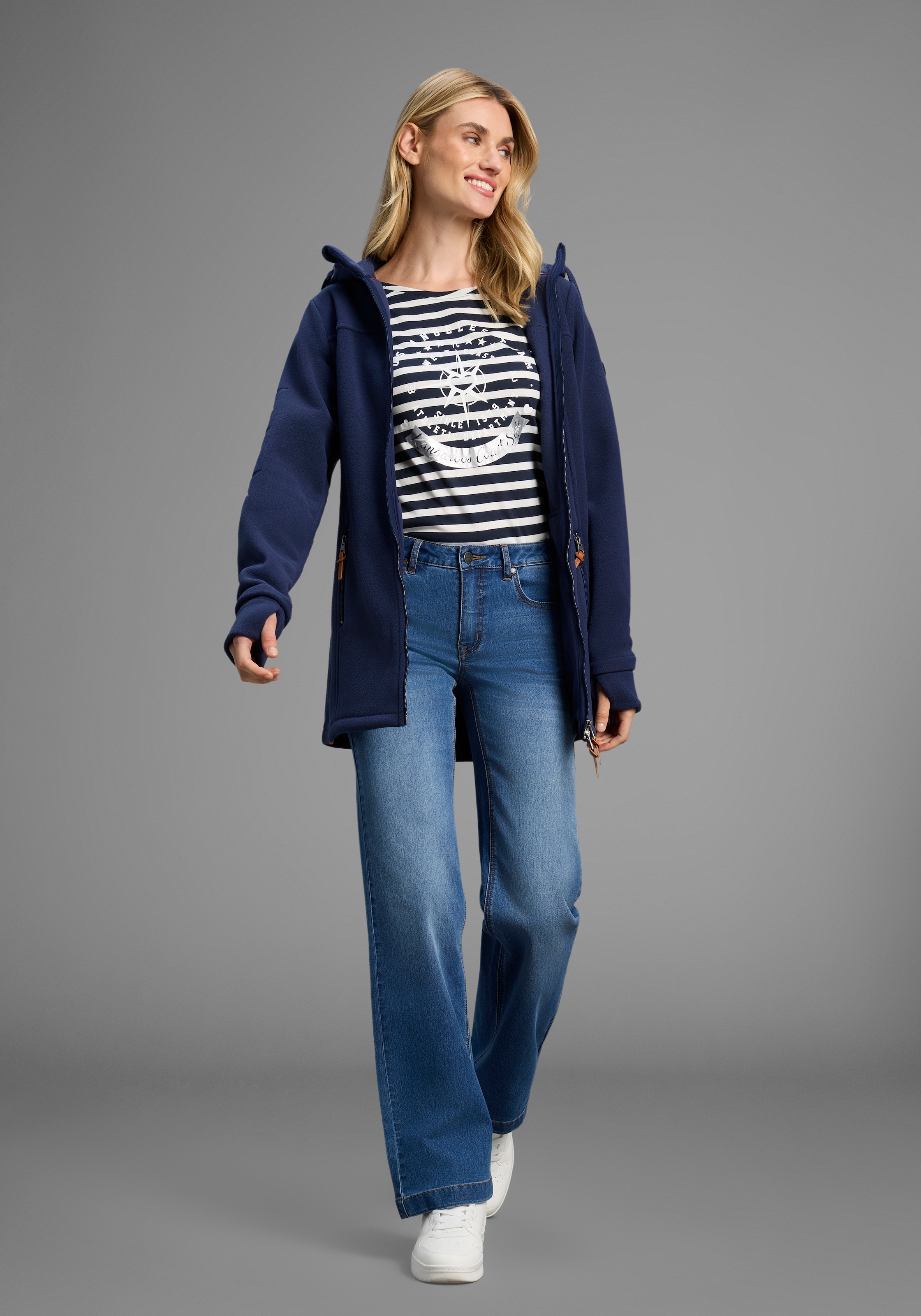 KangaROOS Print-Shirt Kurzarm,  figurbetonter Schnitt,  mit Metallic-Print