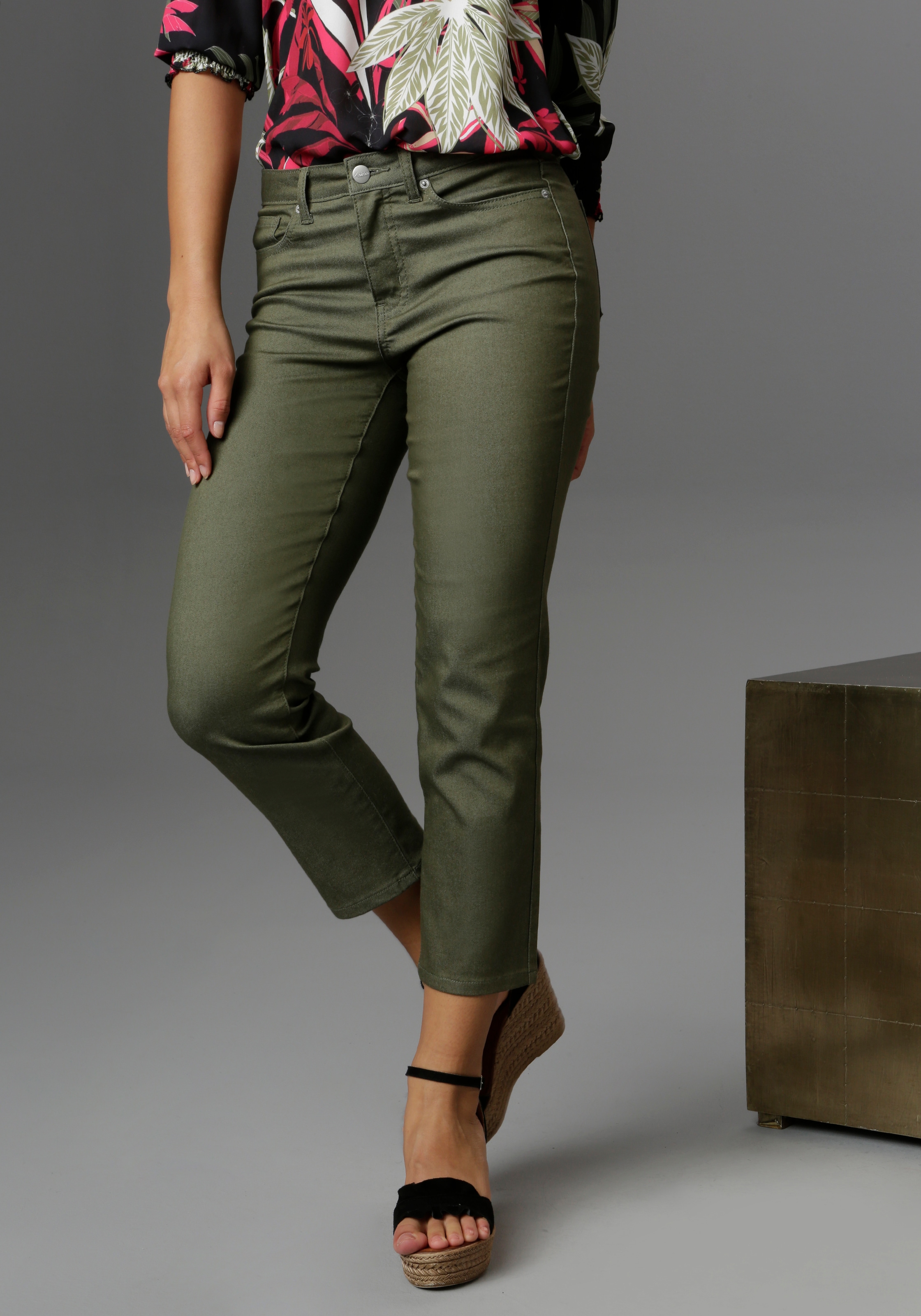 online Straight-Jeans, SELECTED cropped in kaufen Länge verkürzter Aniston
