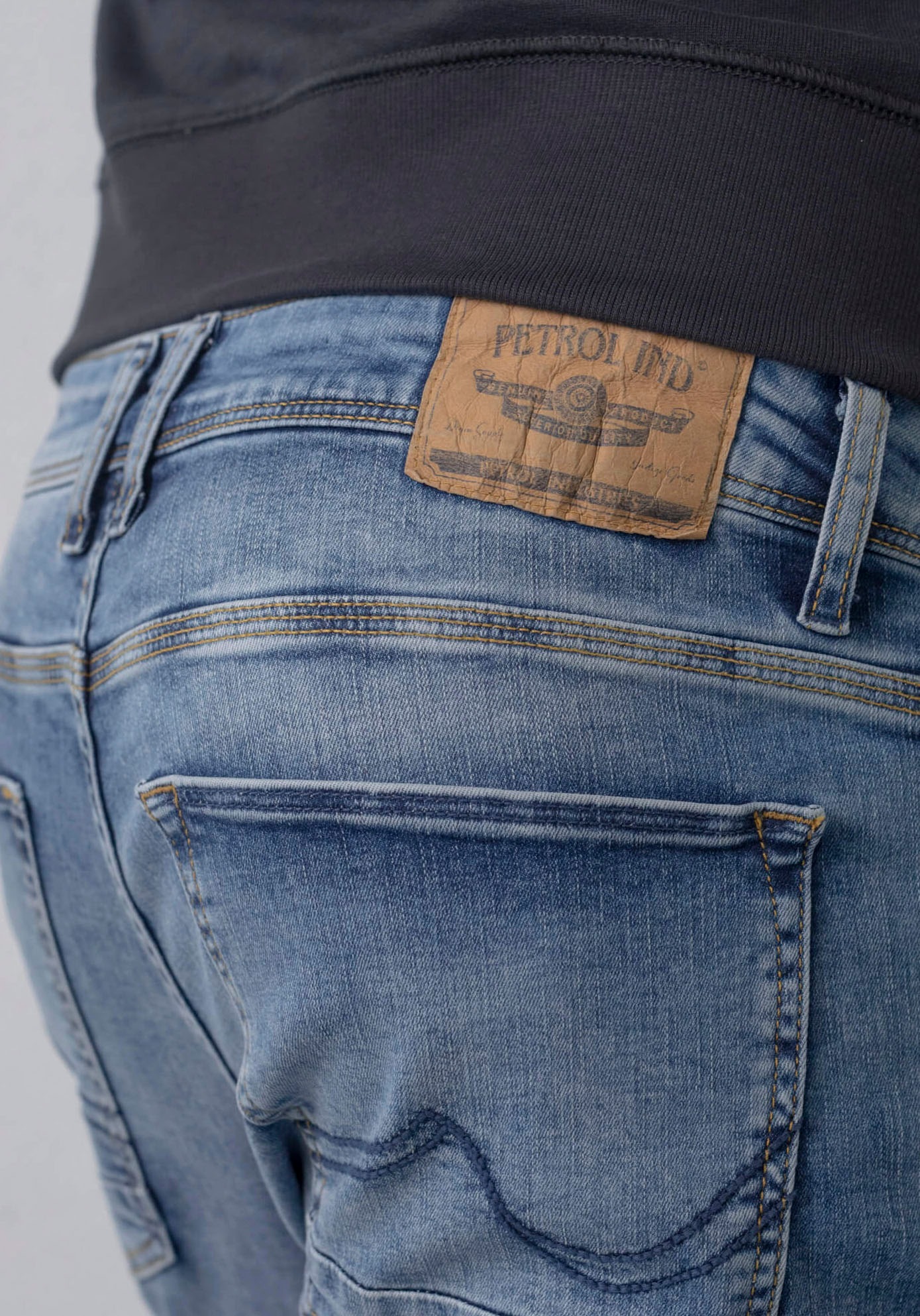 Petrol Industries Regular-fit-Jeans »RUSSEL«, mit Fade-out Effekten