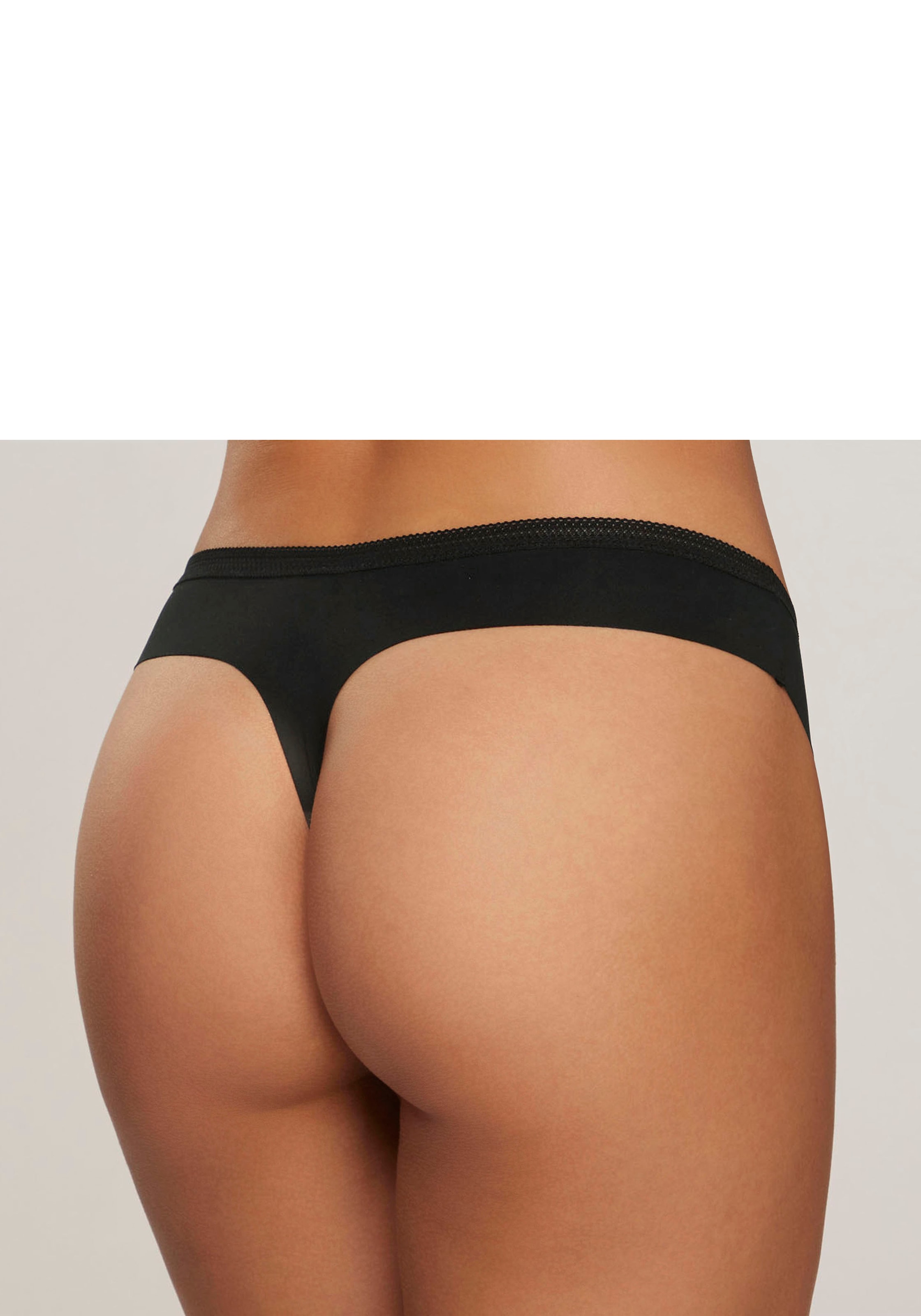 s.Oliver String, SEAMLESS mit nahtloser Verarbeitung und hübscher Spitzenborte