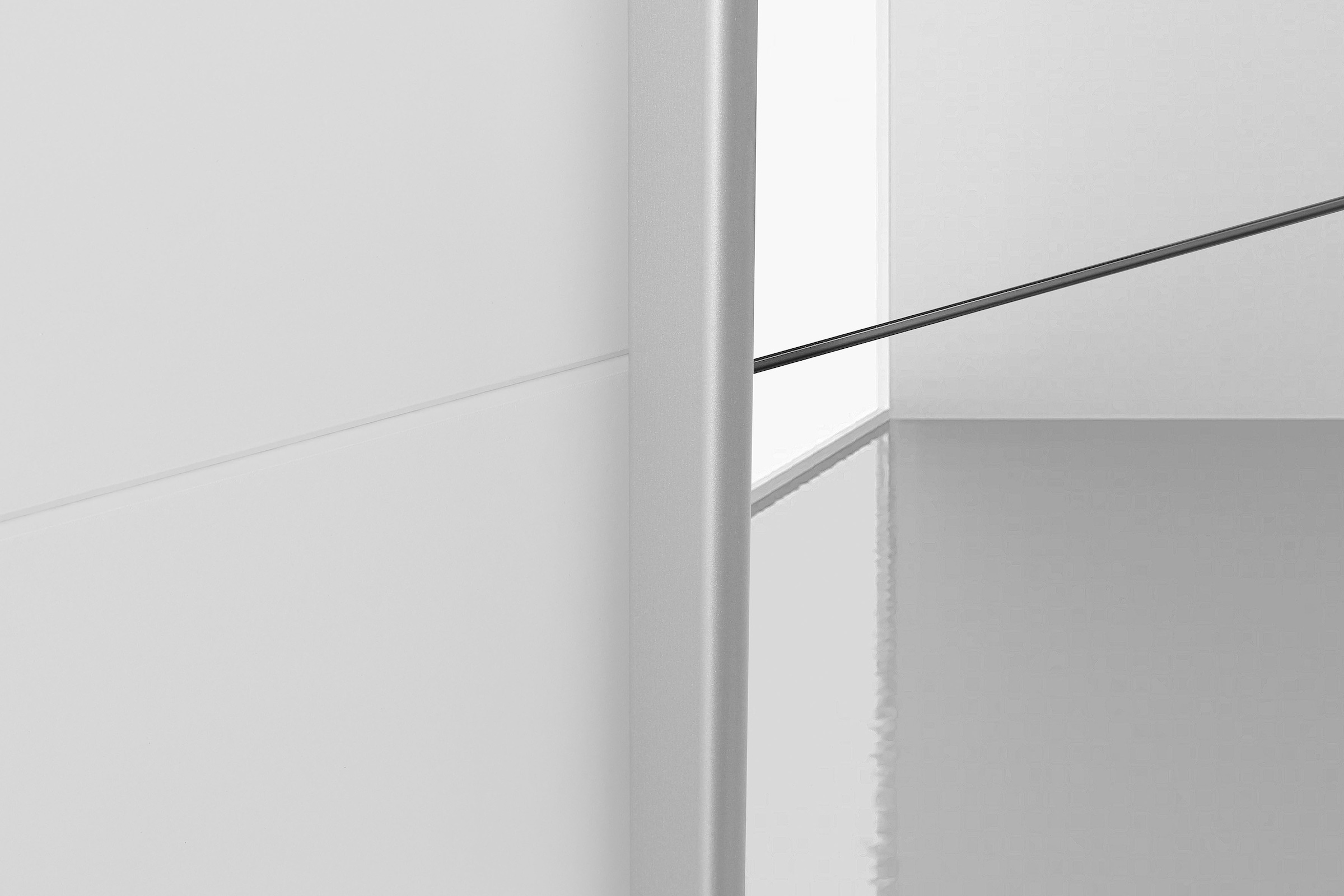 rauch Schwebetürenschrank »Kleiderschrank Schrank Garderobe Wäscheschrank TOMA mit Passepartout« inkl. Regaleinsatz sowie zusätzlichen Einlegeböden MADE IN GERMANY