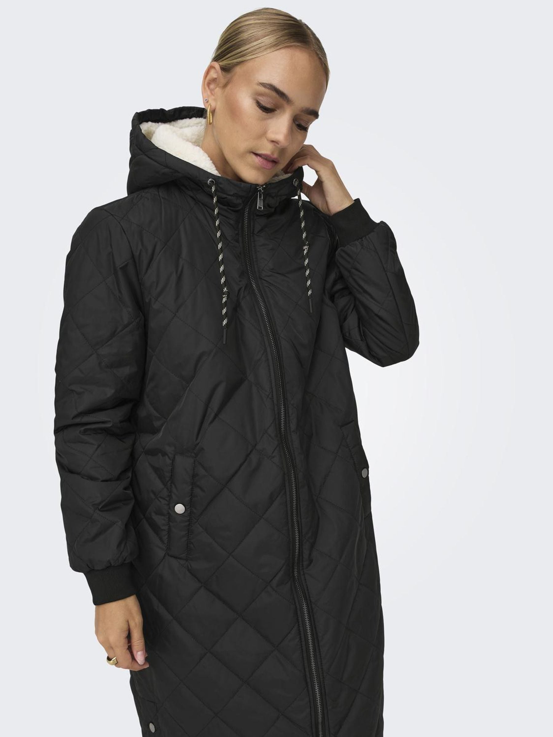 ONLY Steppmantel »ONLNEWSANDY QUILT COAT CC OTW«