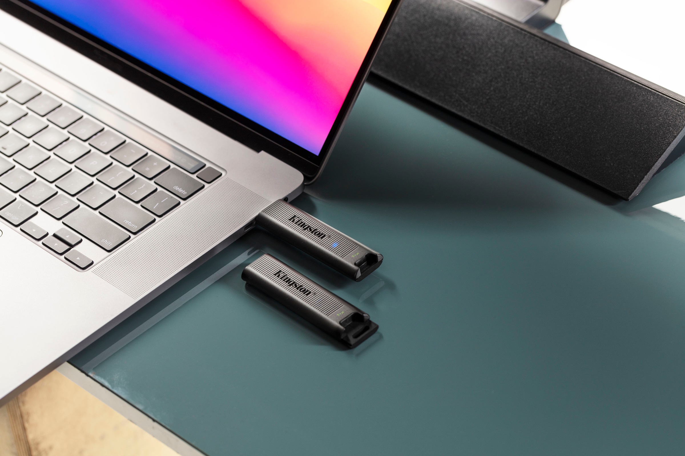 Kingston USB-Stick »DATATRAVELER MAX SERIE 1TB«, (USB 3.2 Lesegeschwindigkeit 1000 MB/s)
