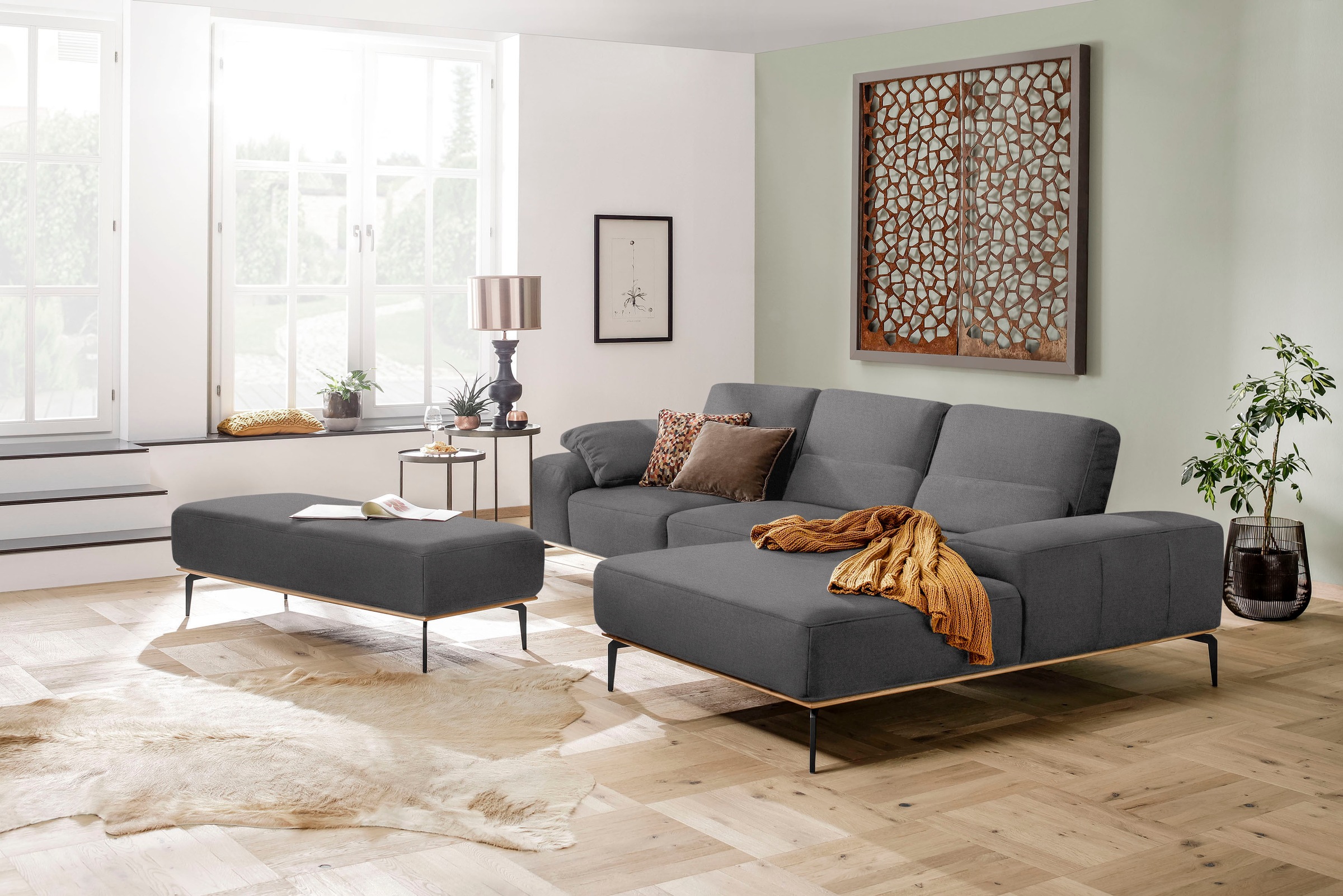 W.SCHILLIG Ecksofa »run, Designsofa mit tollem Sitzkomfort, bequem, L-Form«, mit Holzsockel, Füße in Schwarz pulverbeschichtet, Breite 299 cm