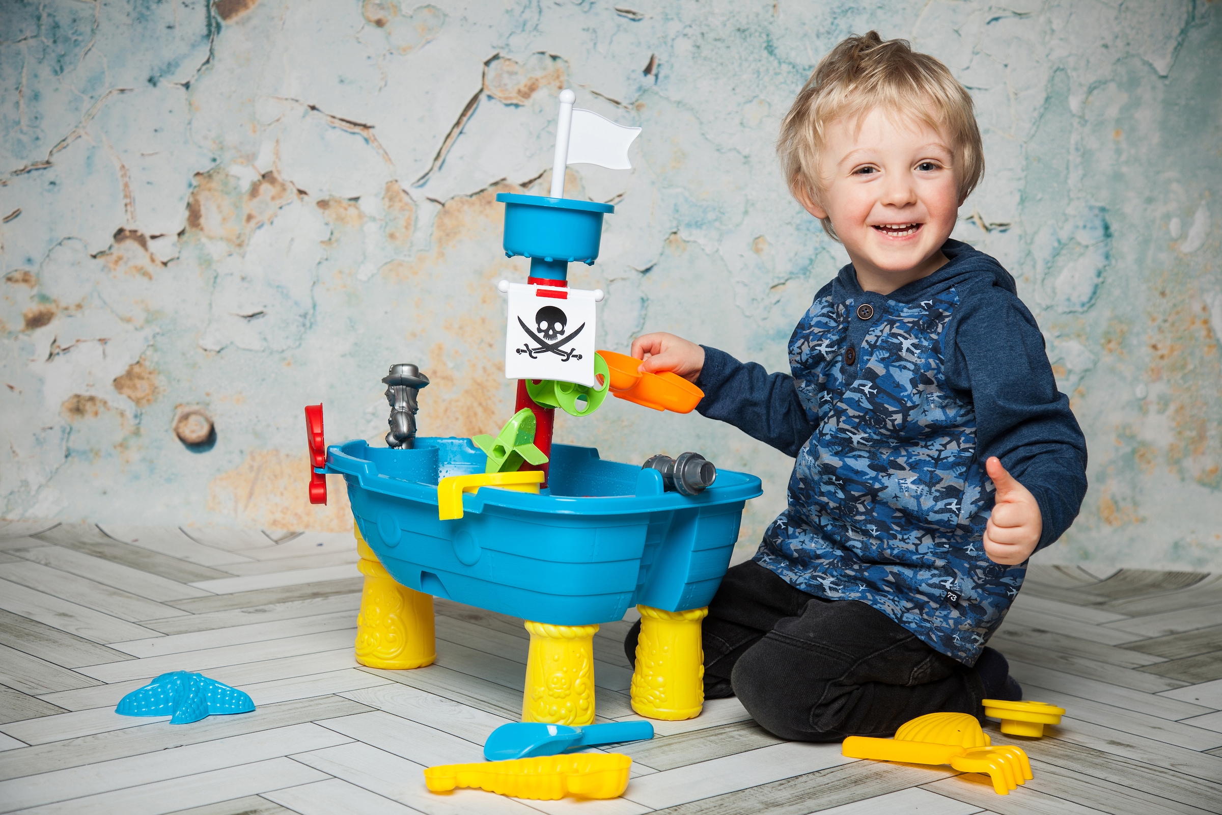 Knorrtoys® Spieltisch »Sandtisch Piratenschiff«