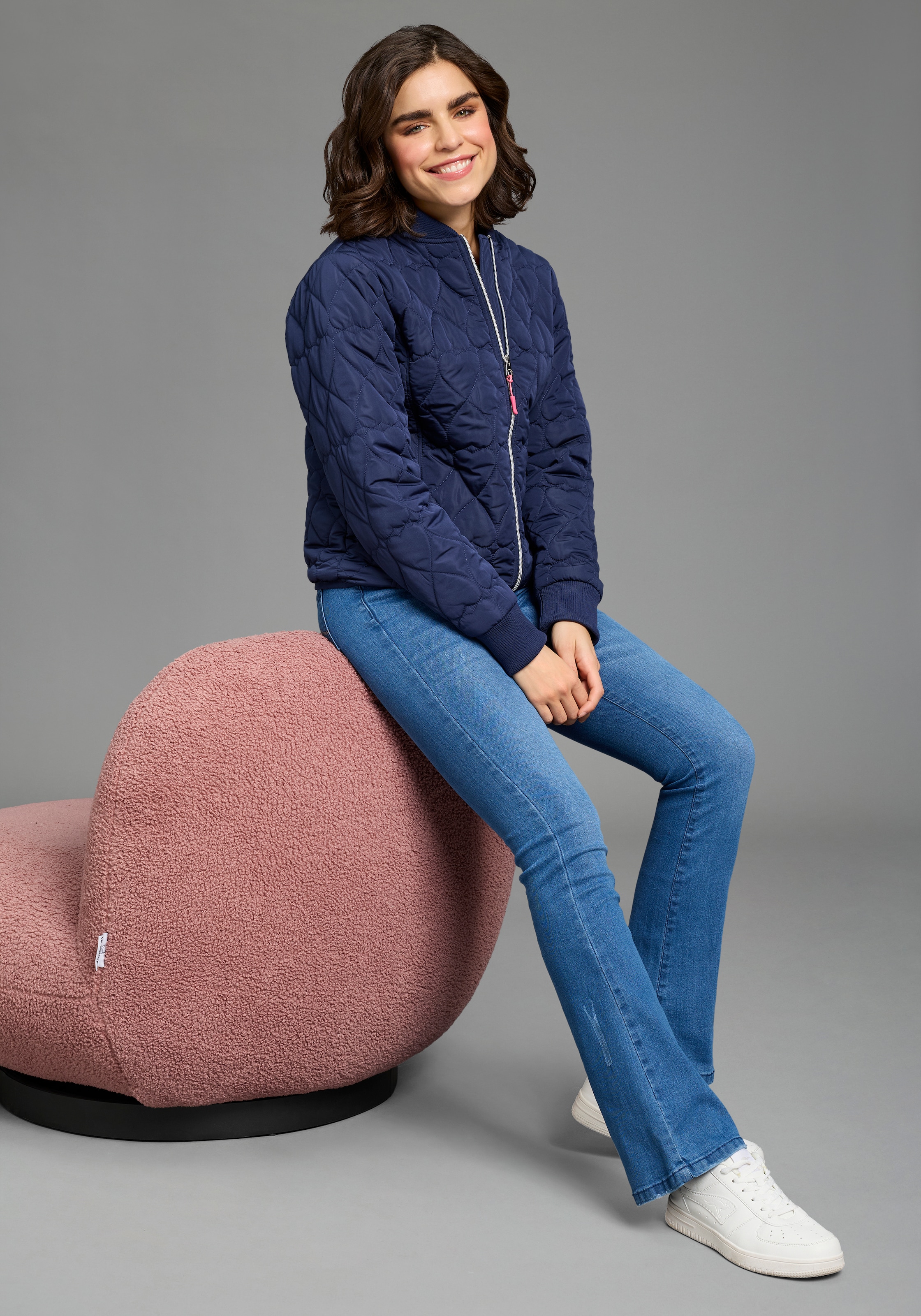 KangaROOS Steppjacke ohne Kapuze mit gesteppten Herzen, Übergangsjacke