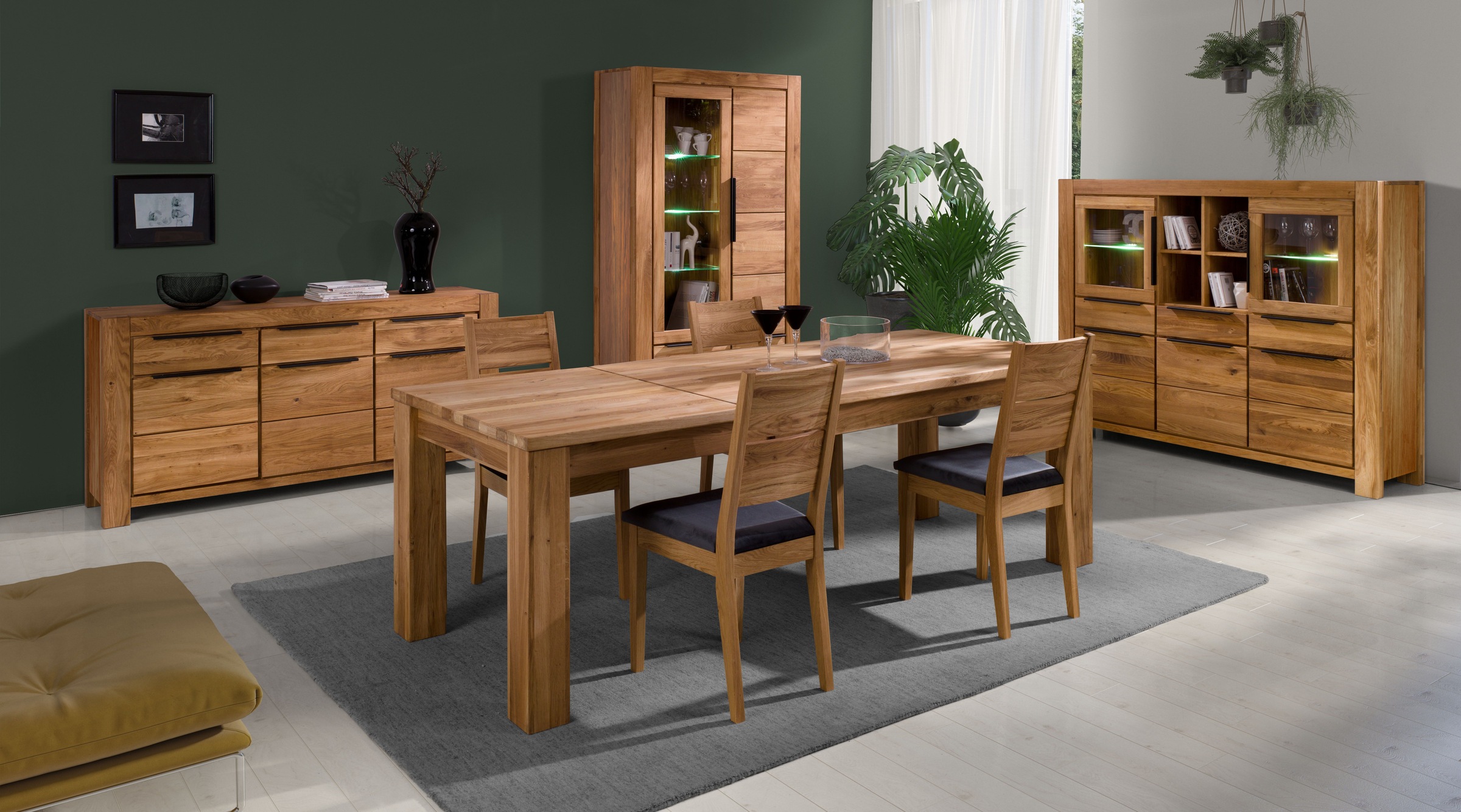 Home affaire Kommode 6 Faächer und 3 Schubladen. schwarze Griffe