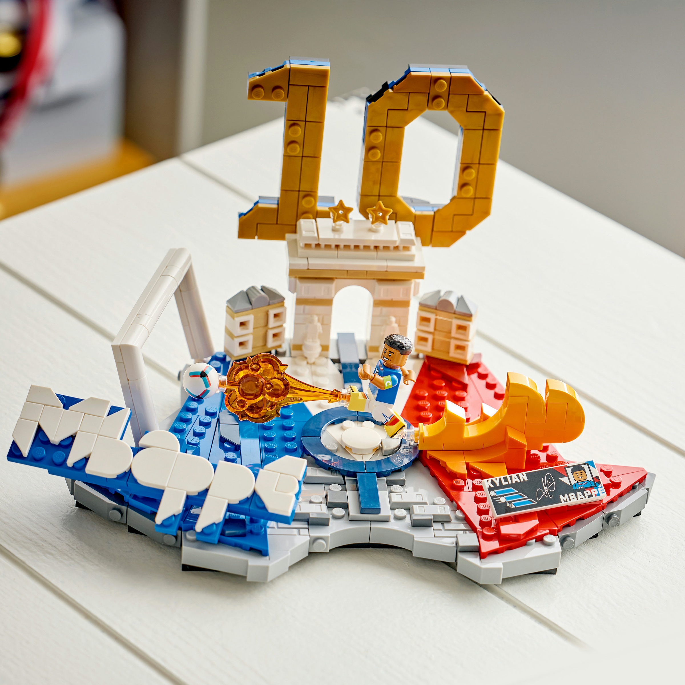 LEGO® Konstruktionsspielsteine »Kylian Mbappé – Fußball-Highlights (43013), LEGO Editions Football«