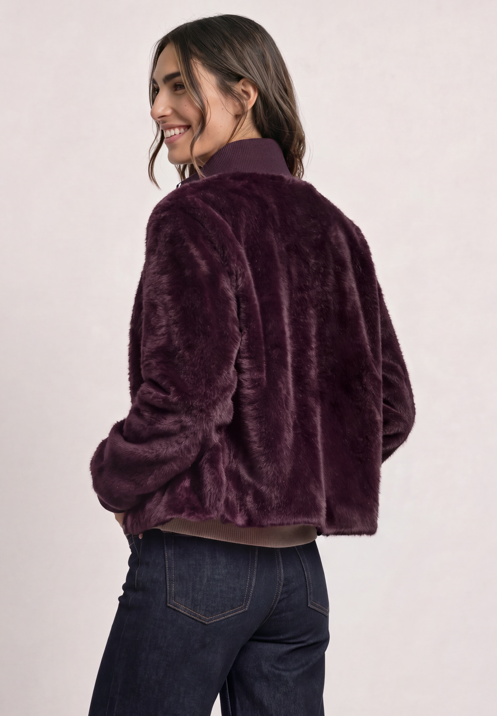 STREET ONE Blouson ohne Kapuze Fake Fur Blouson mit Strickdetails und Leo-Optik