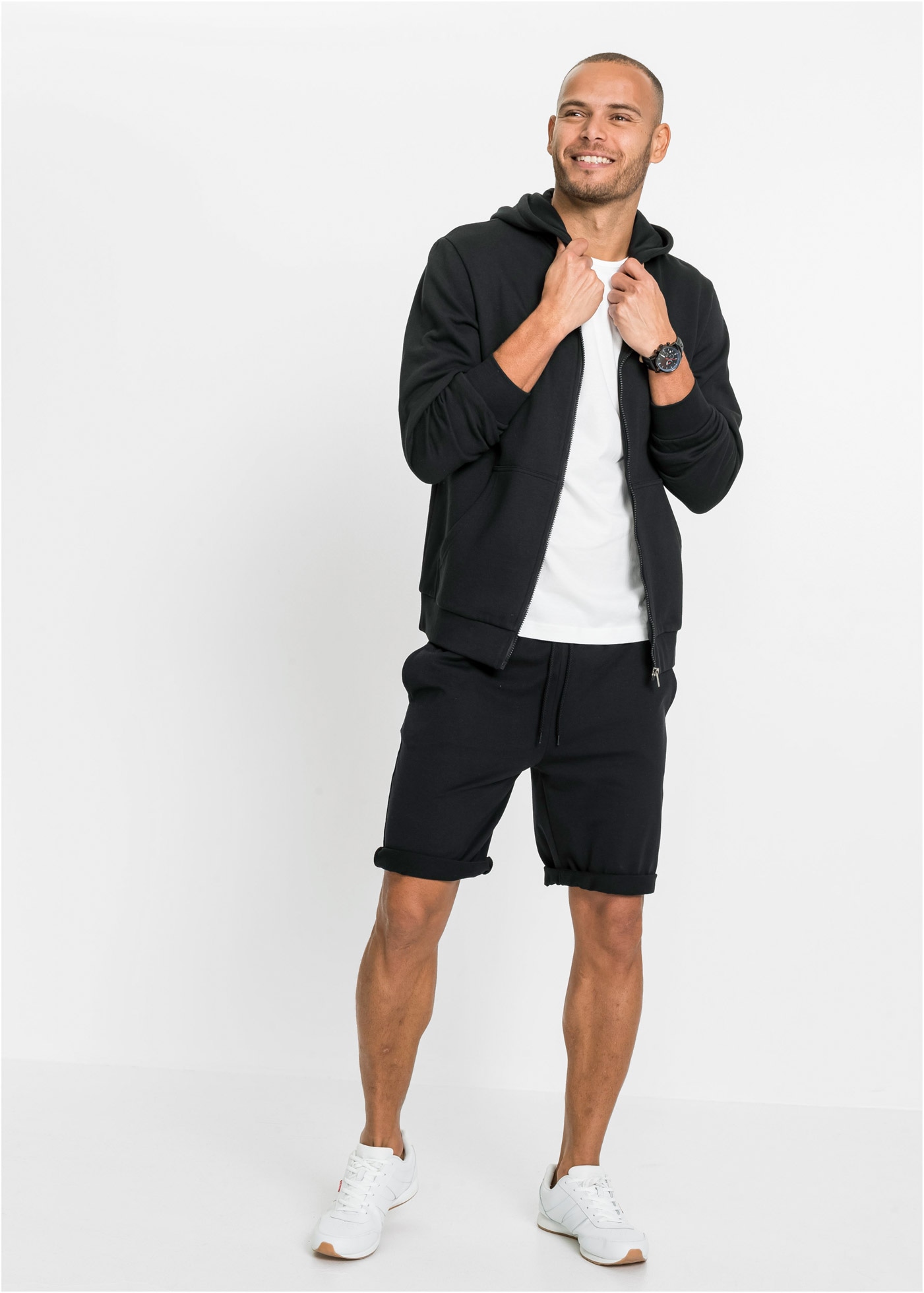 bonprix Shorts  aus Baumwolle und Polyester, Regular Fit, leichte Qualität