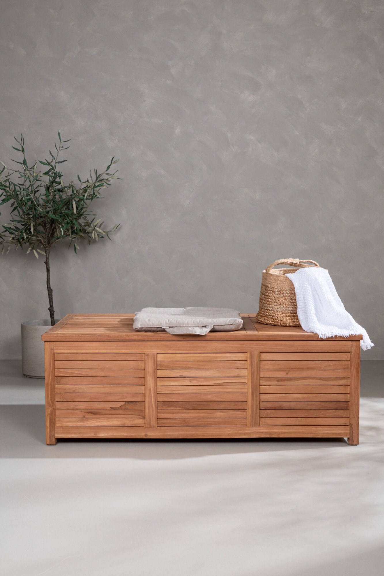 Venture Home Truhe »Trento, Teakholz-Kissenbox, belastbar bis 150 kg« Aufbewahrungsbox, Edelholz natur, witterungsbeständig, sitzfähig