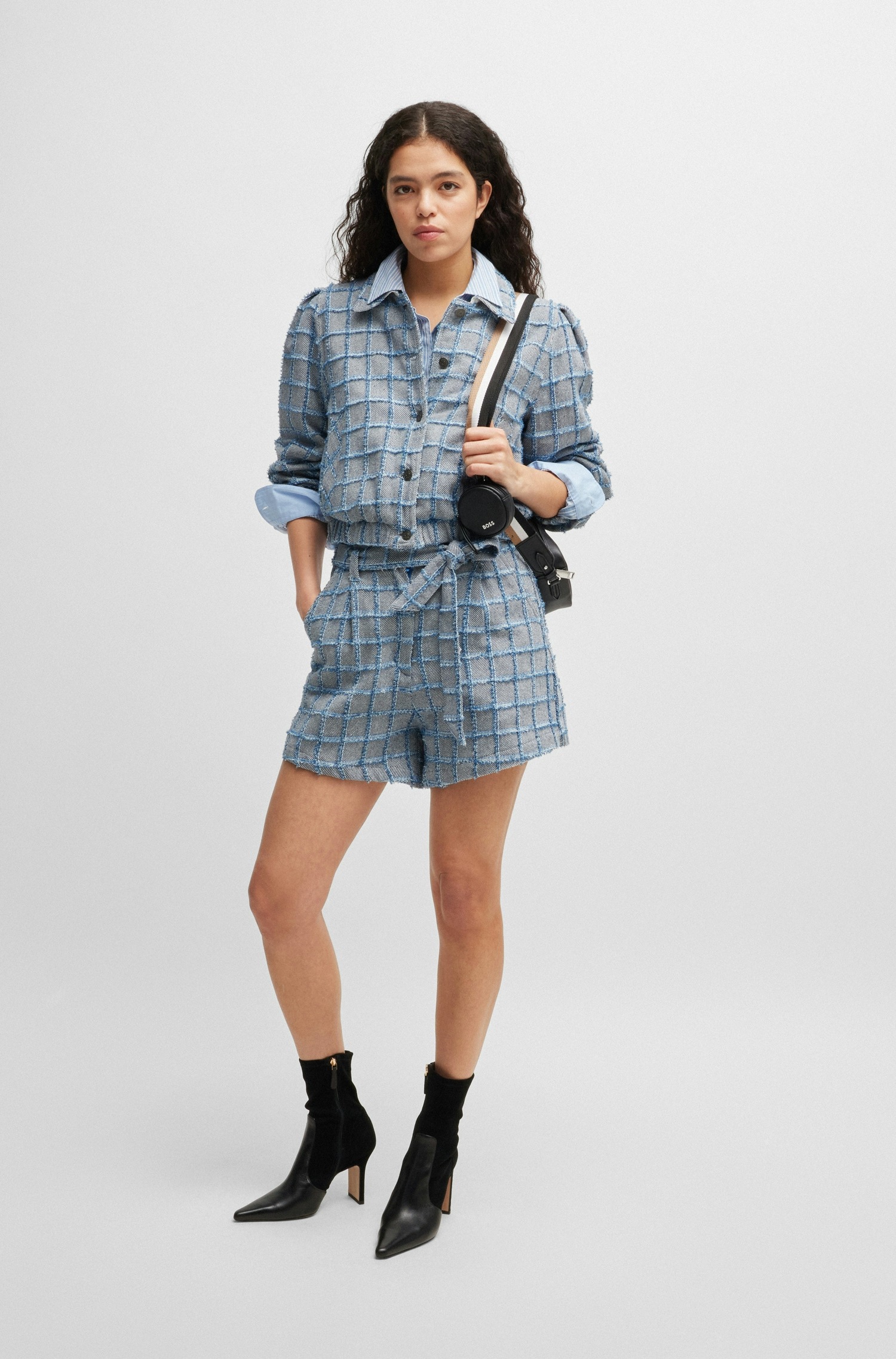 BOSS ORANGE Kurzblazer »Jeofila Premium Damenmode«, mit Knopfverschluss