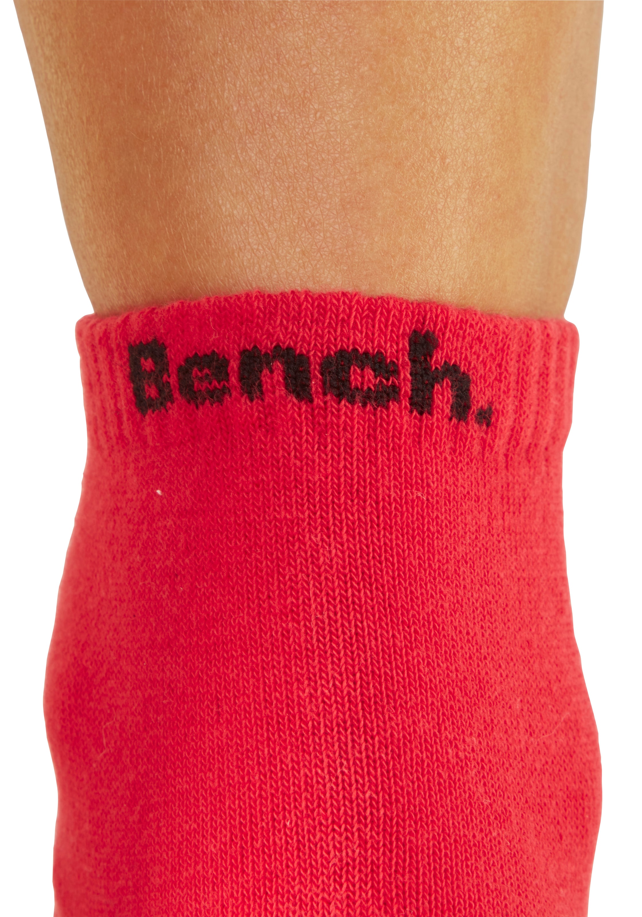 Bench. Kurzsocken »für Damen und Herren in Baumwollmischung, für Sport und Freizeit« Packung, 6 Paar tlg. mit klassischem Logoschriftzug, ohne Frottee