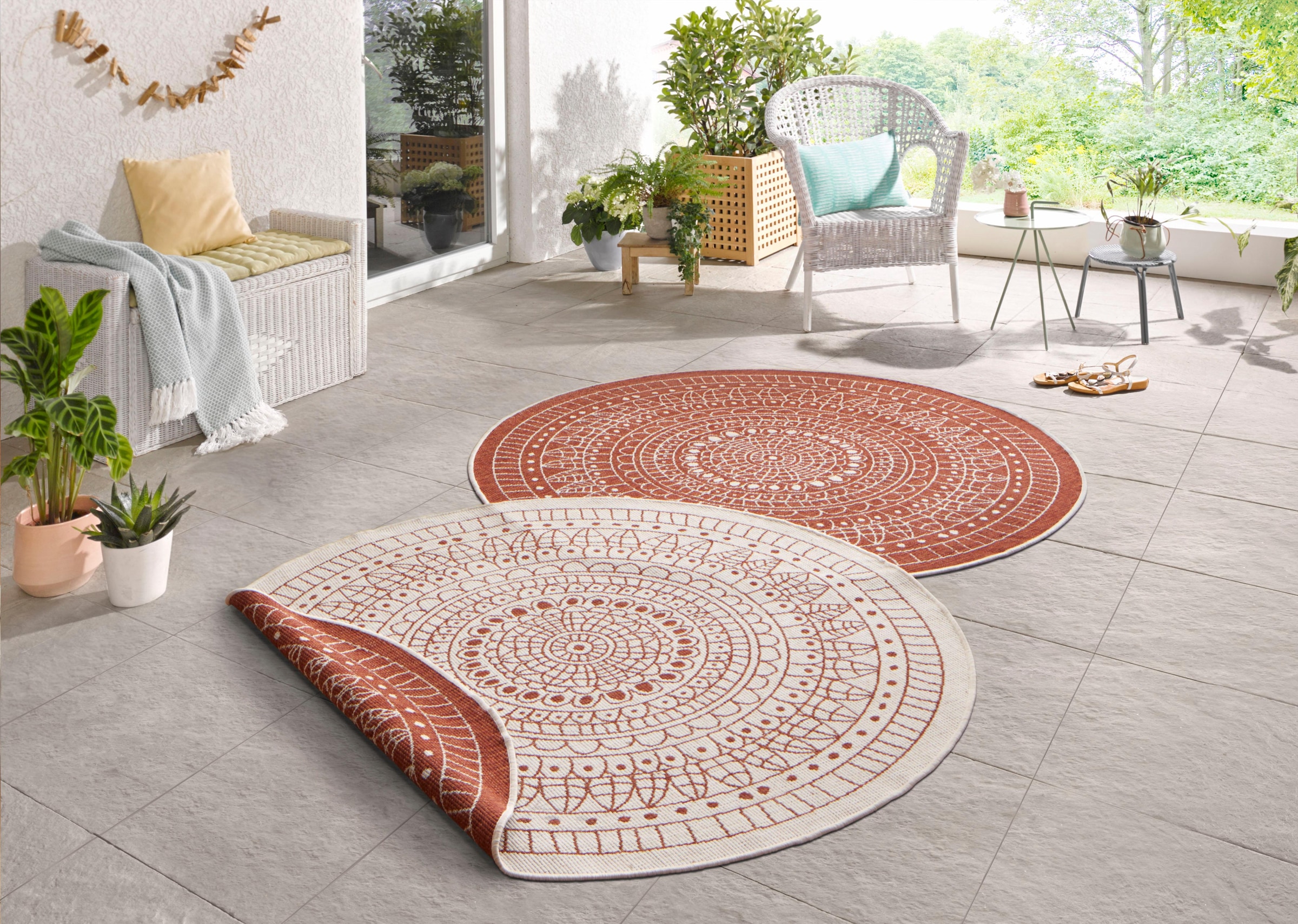Bild von NORTHRUGS Teppich »Porto Wendeteppich«, rund, In-& Outdoor, Wetterfest, Balkon, Garten, Wohnzimmer, Wasserfest