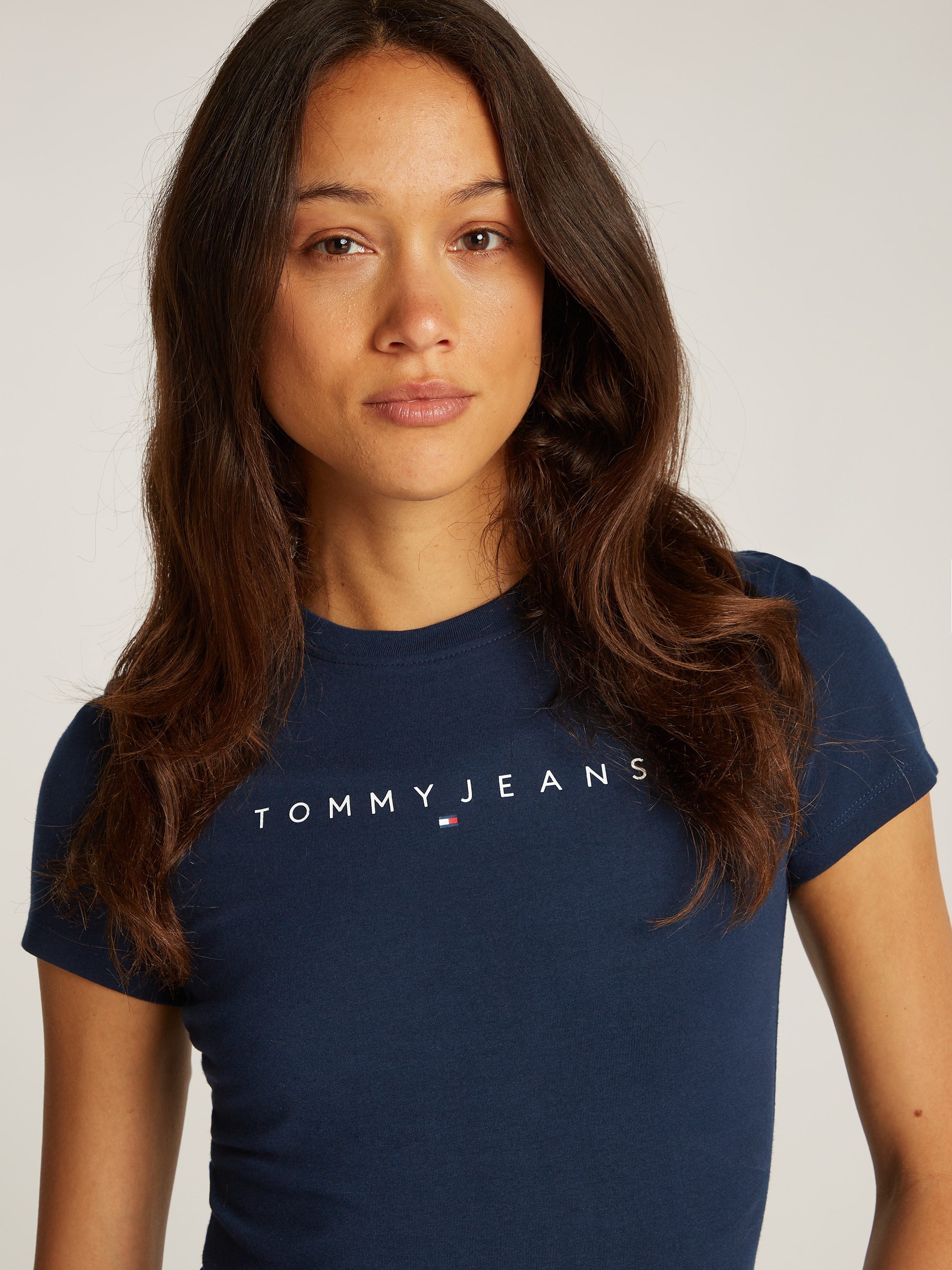 Tommy Jeans Curve T-Shirt »TJW SLIM LINEAR TEE EXT«, in Große Größen