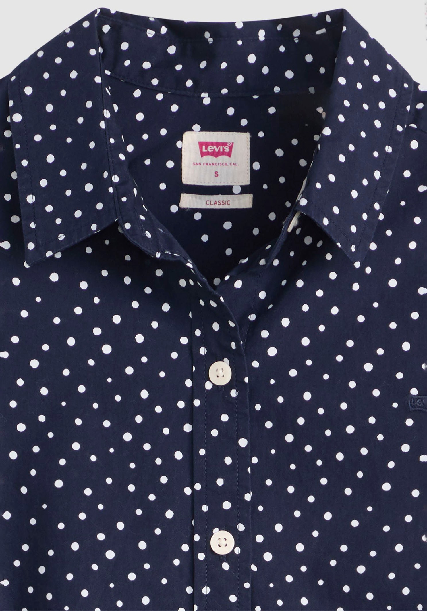 Levi's® Hemdbluse »The Classic«, Kleine Logo-Stickerei auf der Brust