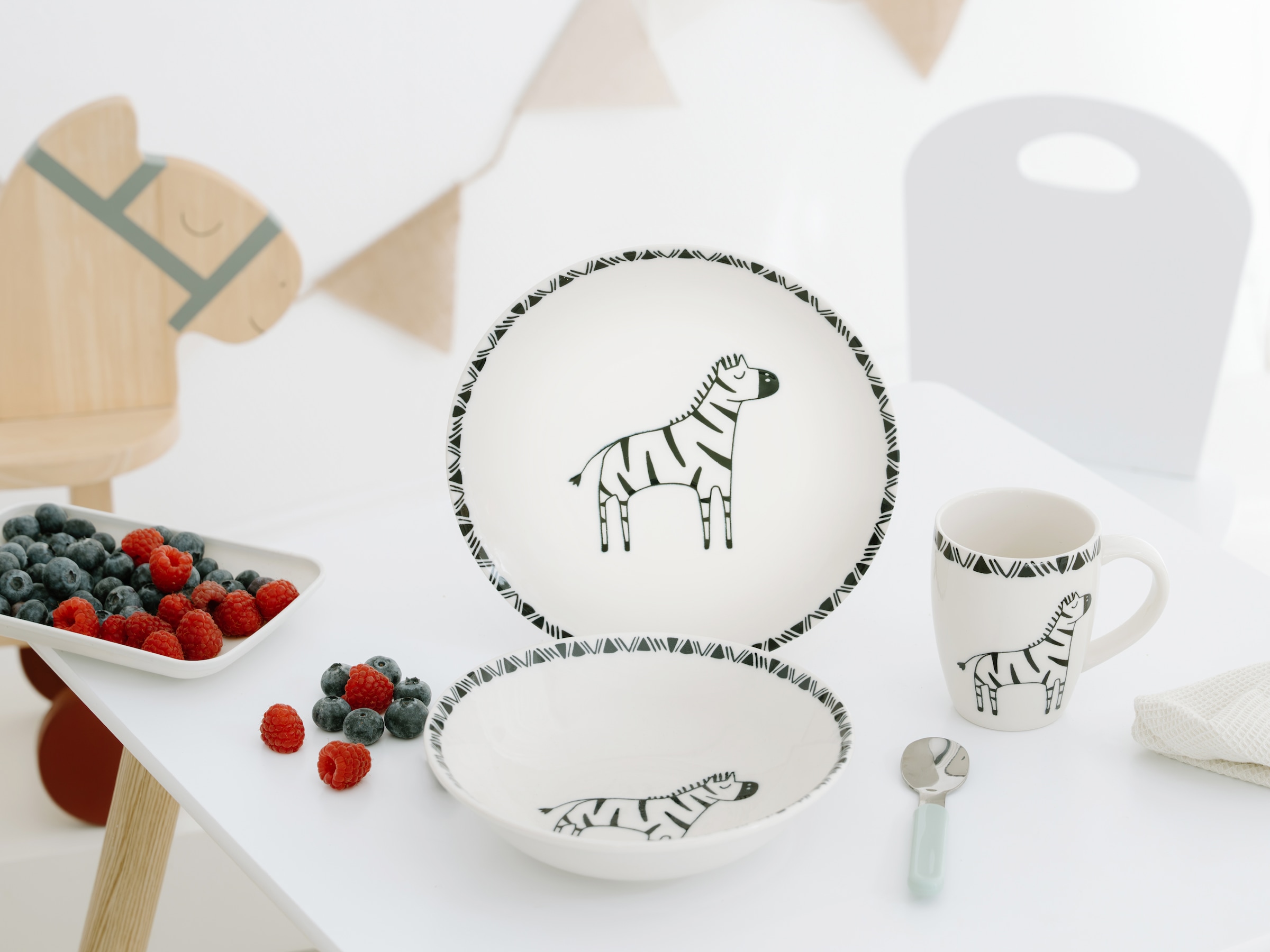 CreaTable Kindergeschirr-Set »Safari Zebra, Kinder Set 3-tlg.« gezeichnete Tiermotive, skandinavischer Stil, Ethno-Style Motive