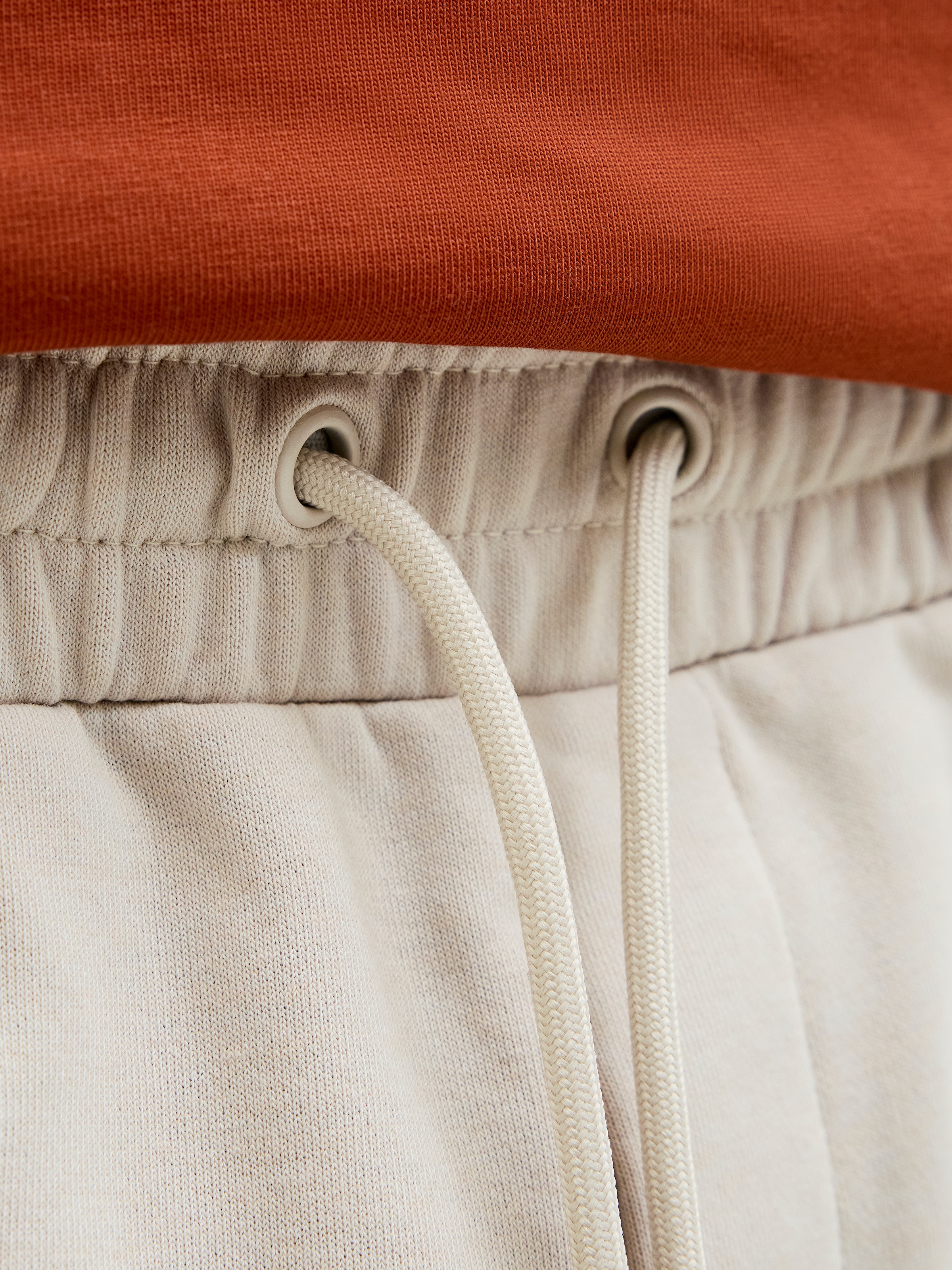 Jack & Jones Sweatshorts »JPSTGORDON mit elastischem Bund«, unifarben, modisch, regular fit, Webstoff