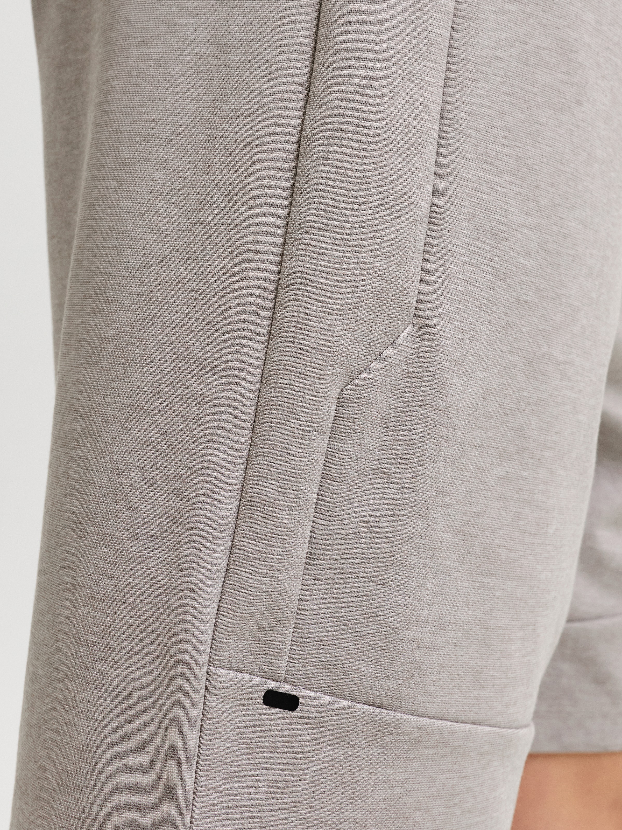 Jack & Jones Sweatshorts »JPSTGORDON BASE SWEAT SHORTS SRT SN«  Materialmix mit Stretch, regular fit