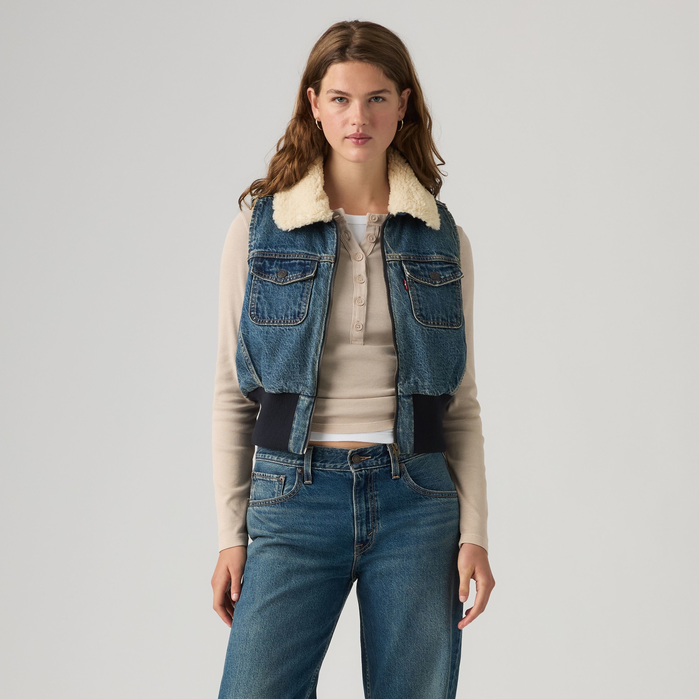 Levi's® Jeansweste »TINY SHERPA VEST« mit Plüschkragen