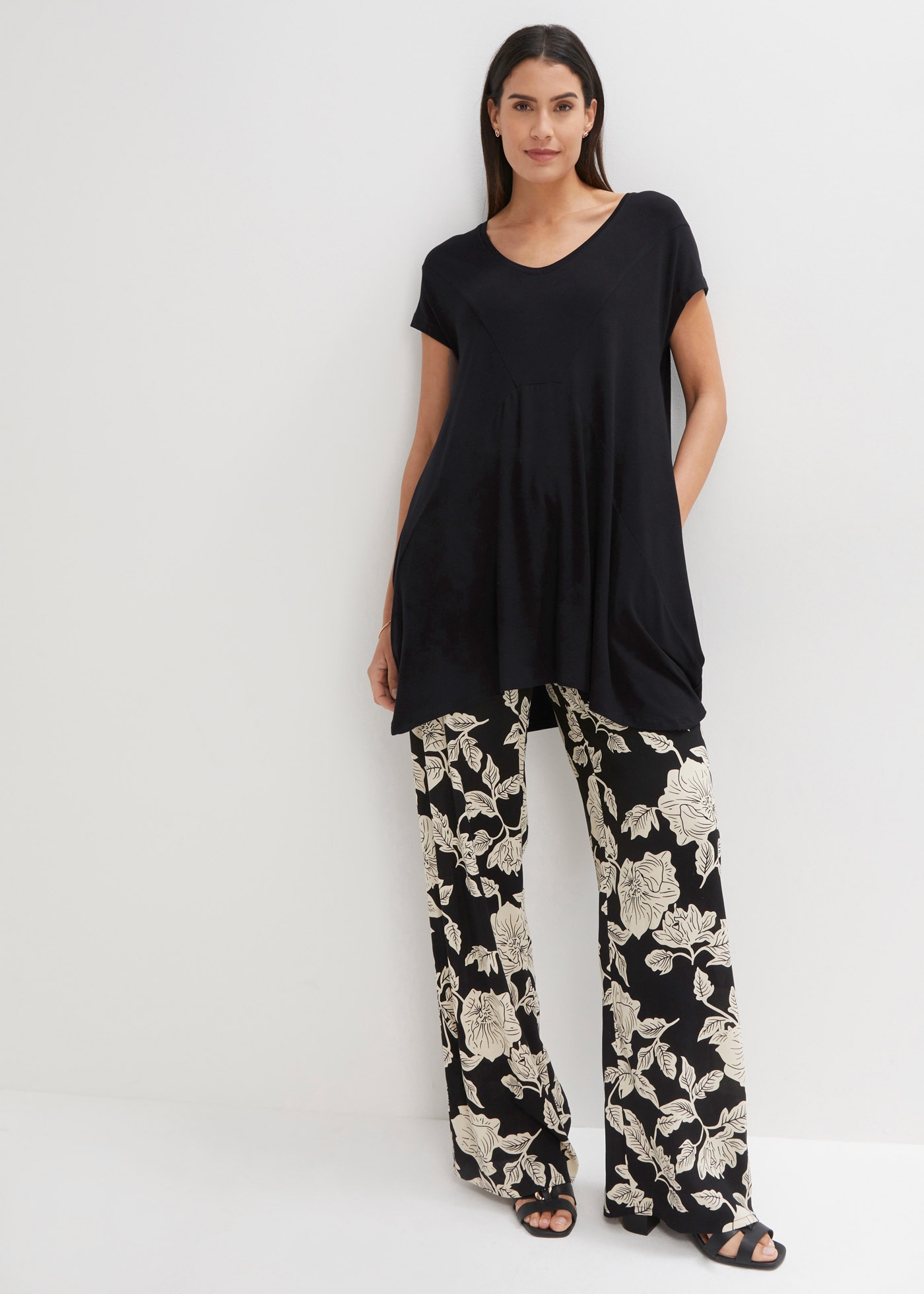 bonprix Longshirt oversize, mit Eingrifftaschen