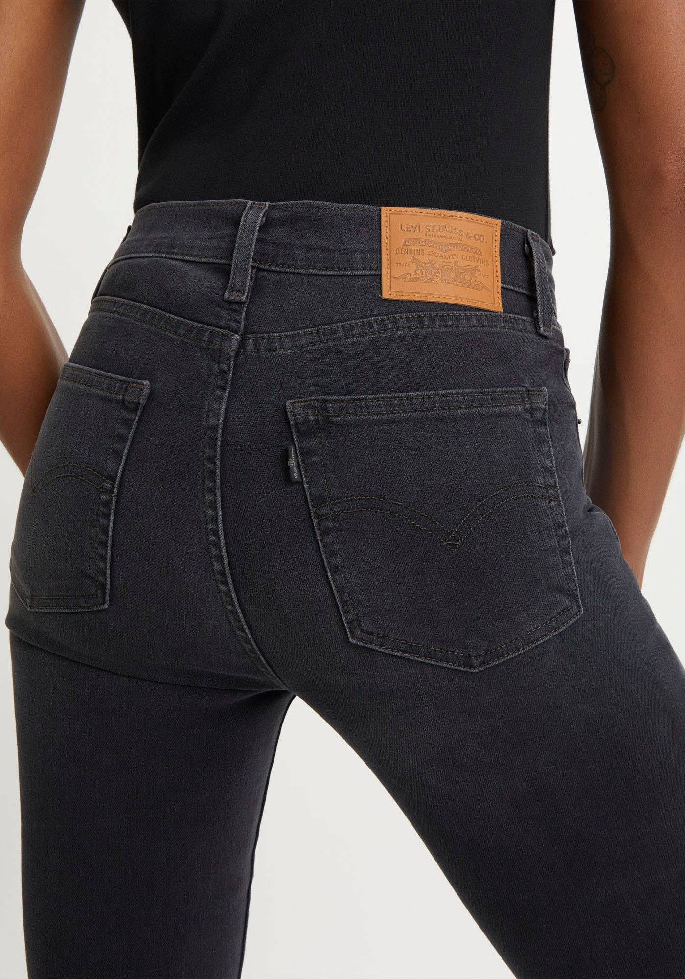 Levi's® Straight-Jeans »724 High Rise Straight«