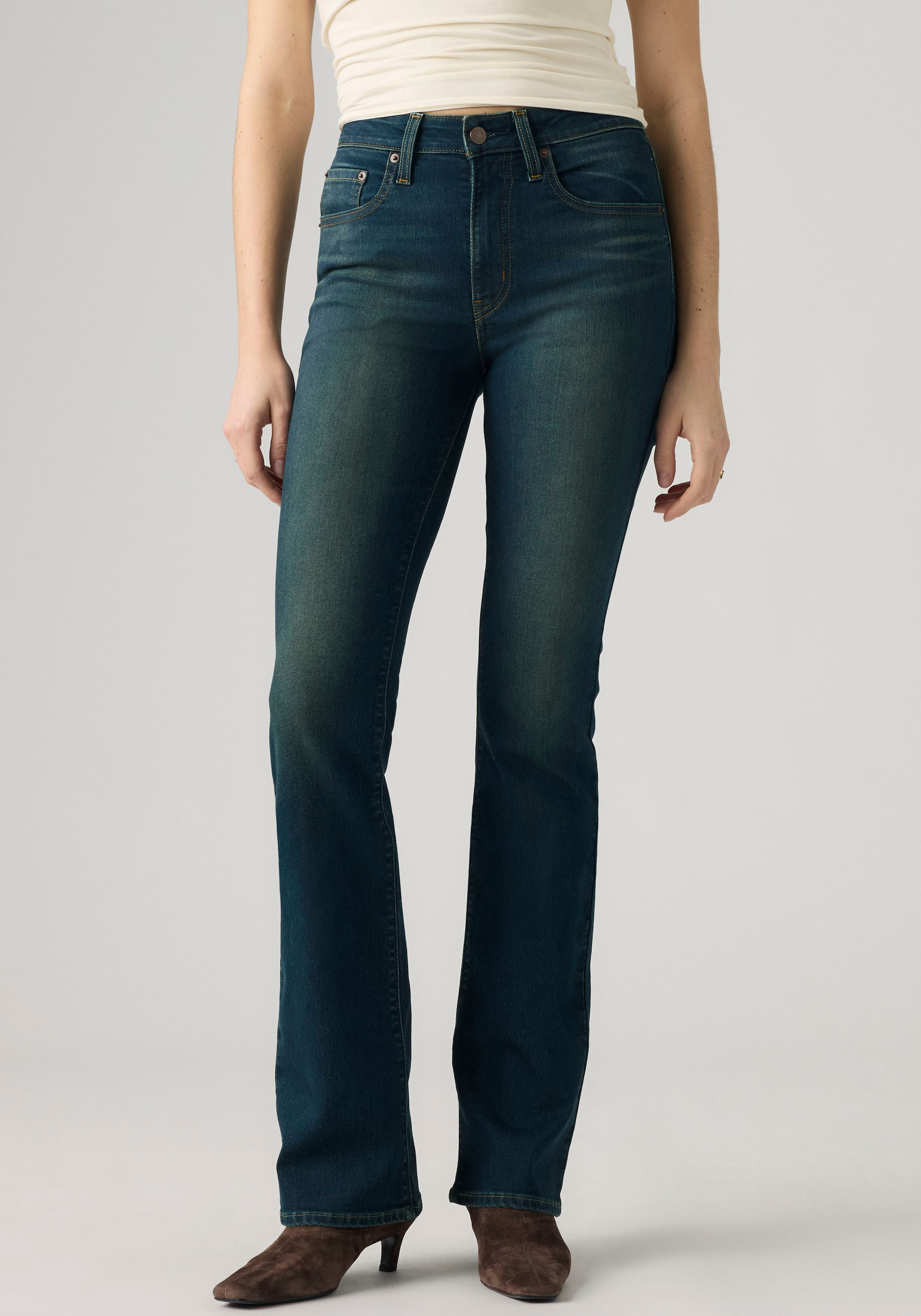 Levi's® Bootcut-Jeans »725 HIGH RISE BOOTCUT«