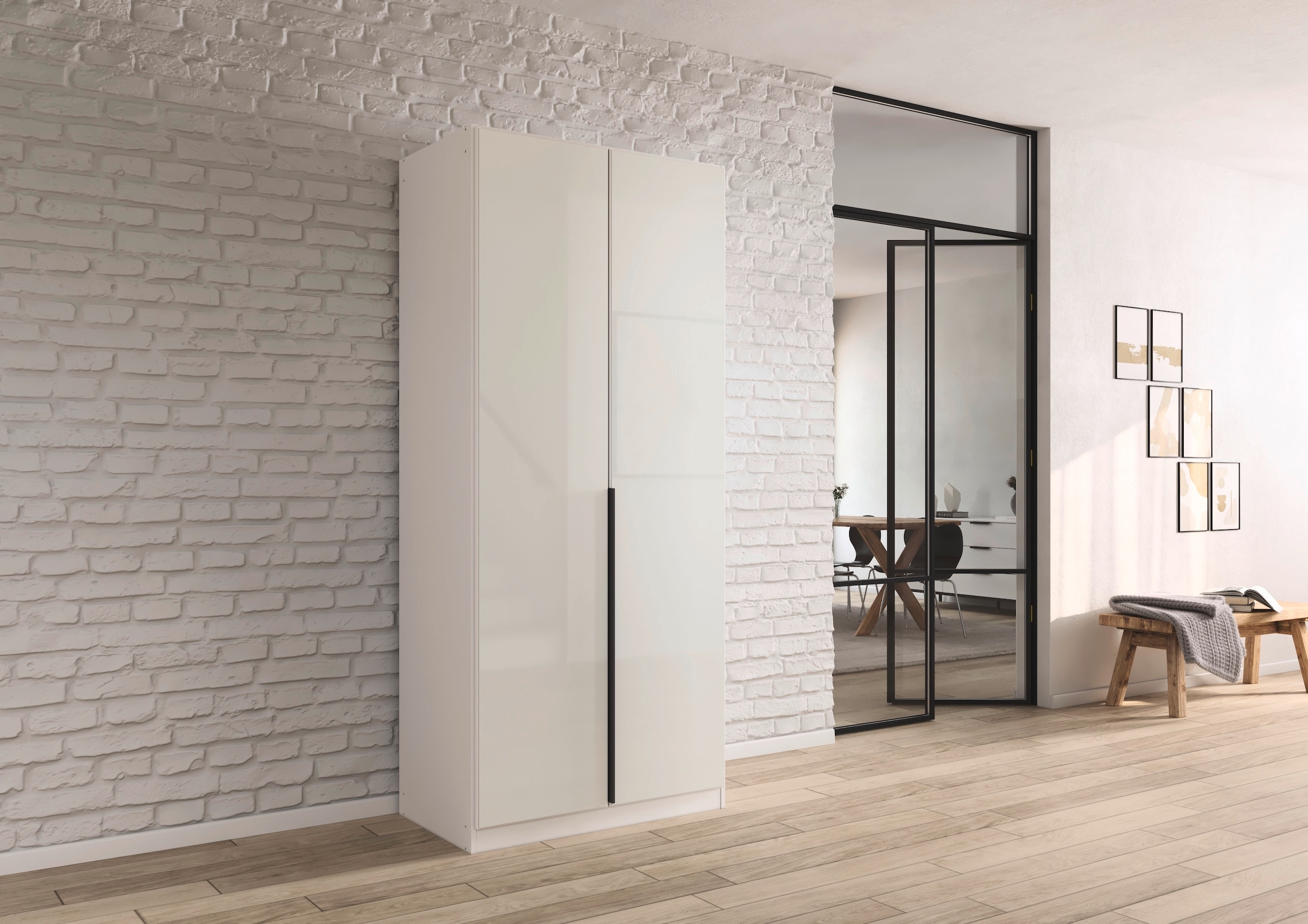 rauch Drehtürenschrank »Kleiderschrank Kleiderschränke Schrank Garderobe AGORDO mit Glasfront«, (in zwei Griff-Farben), durchdachte Innenausstattung, in 6 Breiten und 2 Höhen MADE IN GERMANY