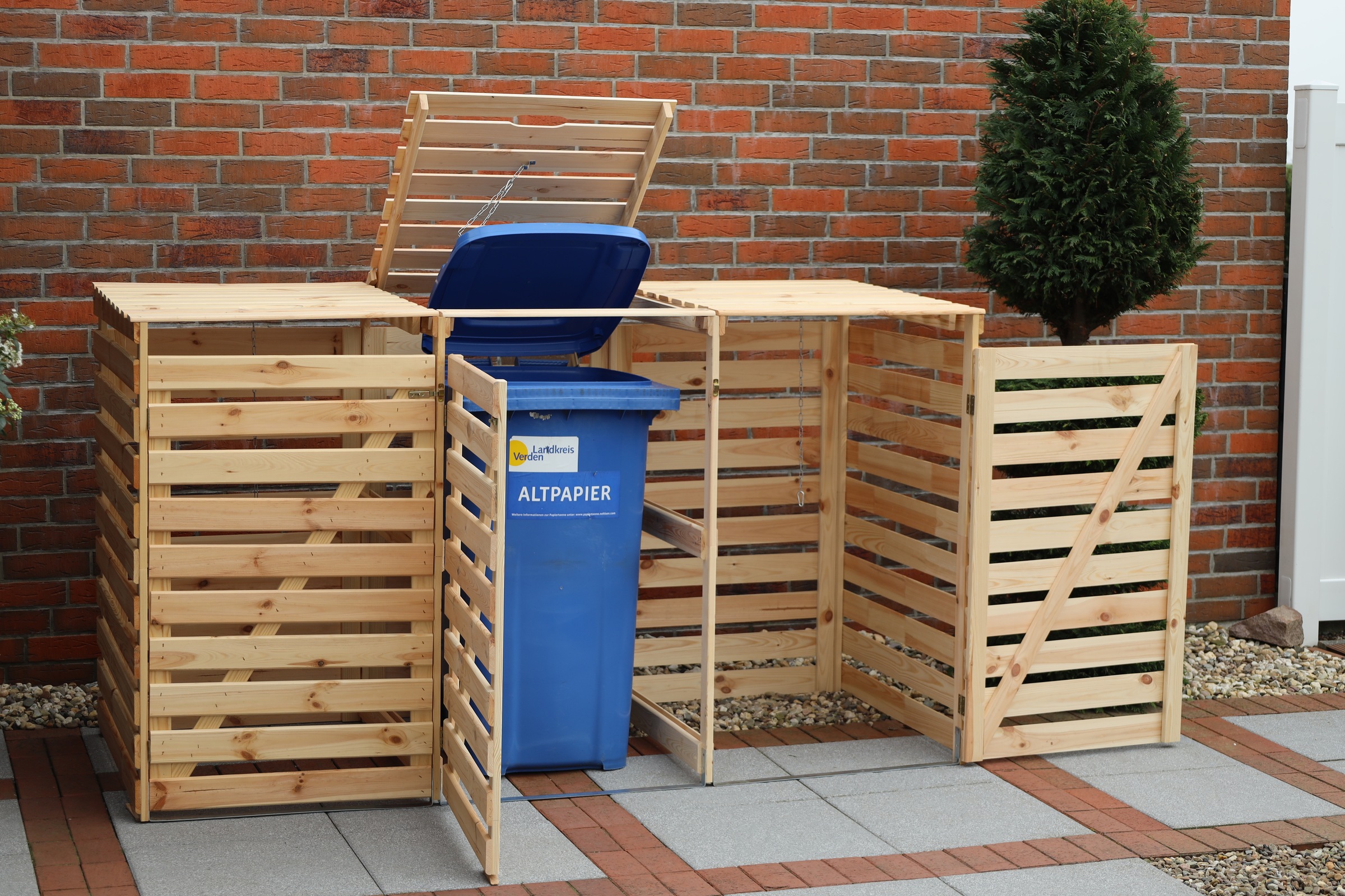 promadino Mülltonnenbox »Vario III«, für 3 Tonnen, robust aus ökologisch, zertifiziertem Kiefernholz