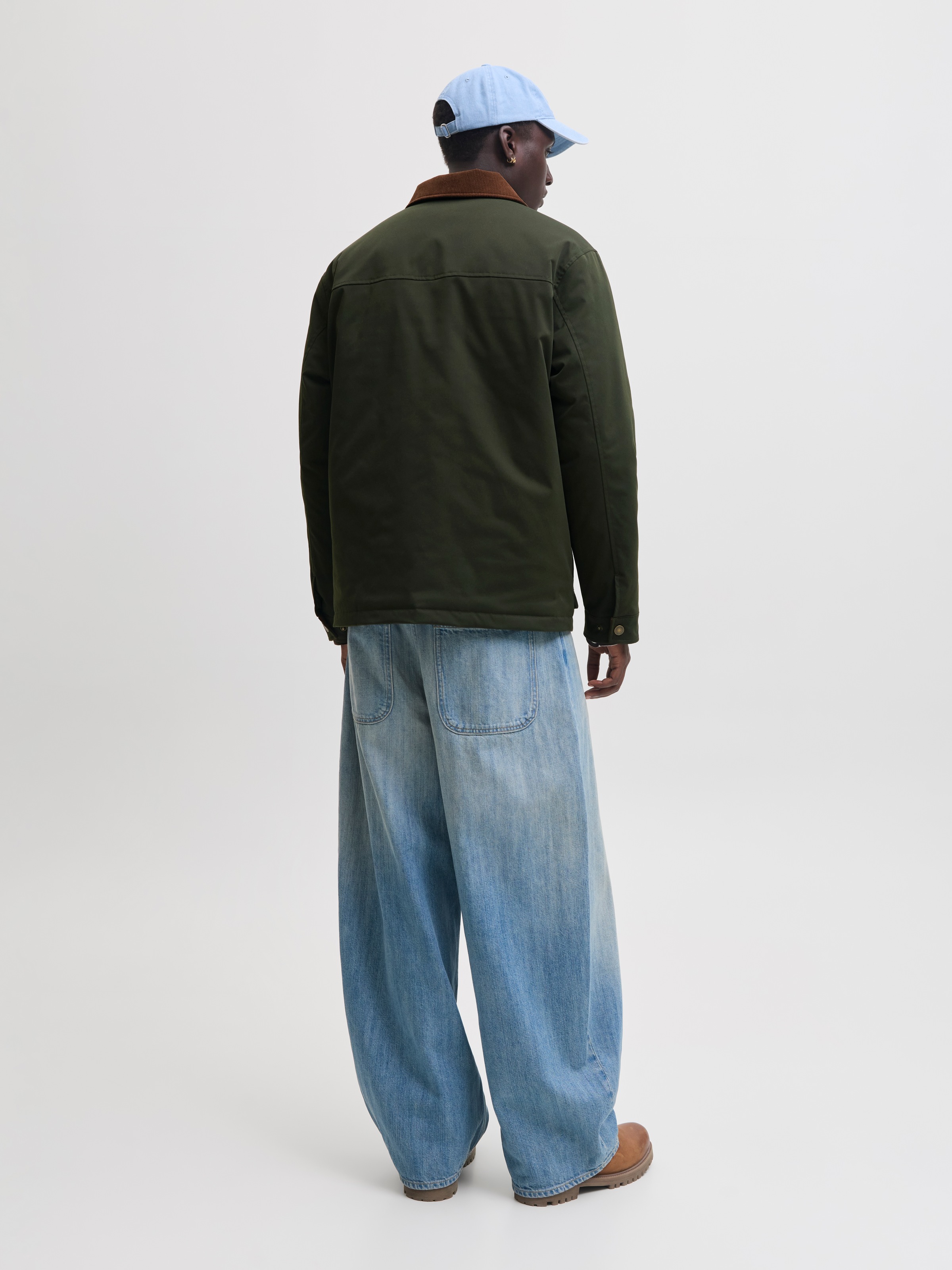 Jack & Jones Fieldjacket »JORNORREBRO PADDED BARN JACKET SN« Kunstfaser, mit Knopfleiste