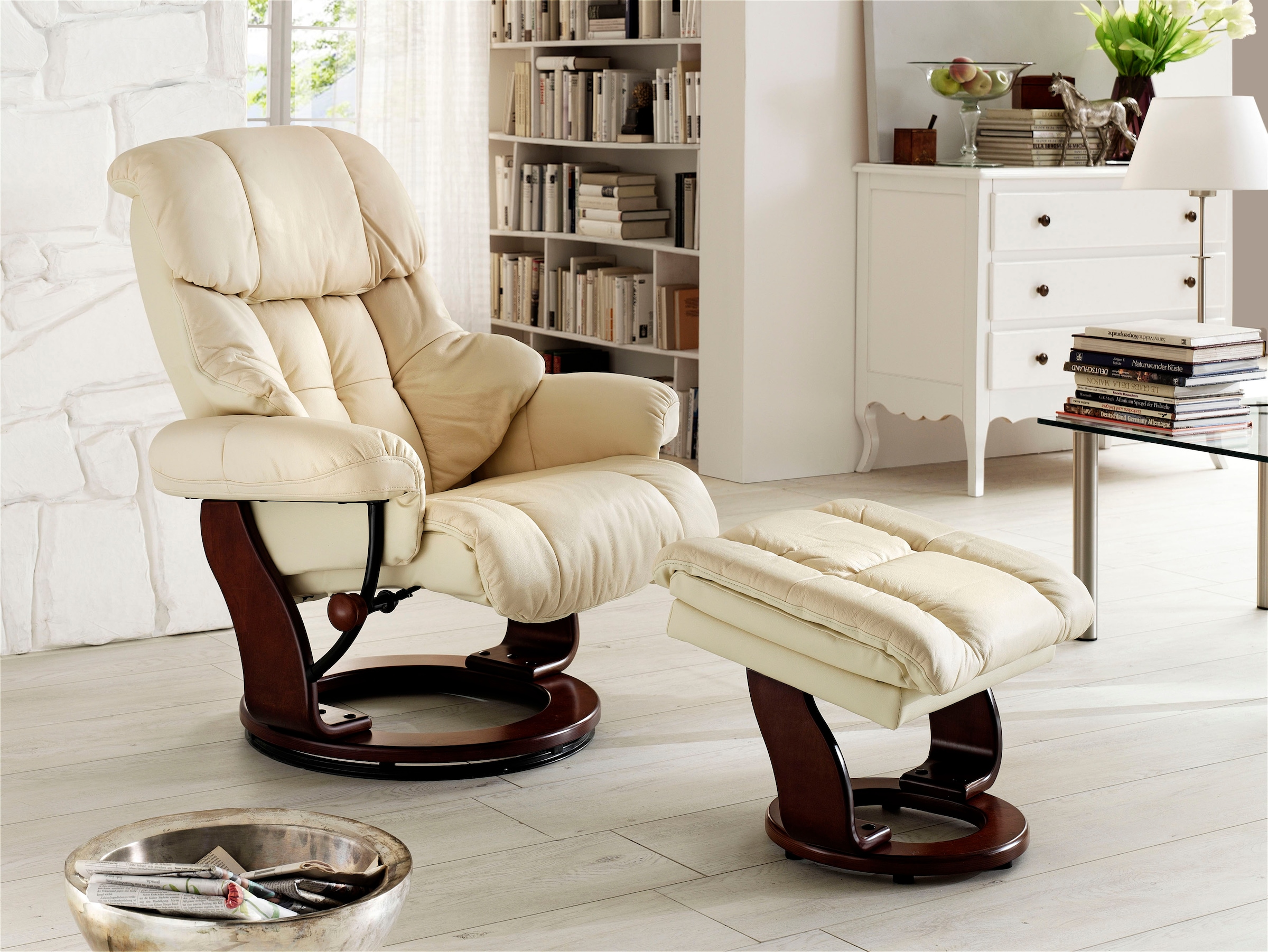 MCA furniture Relaxsessel »Calgary«, Fernsehsessel 360°drehbar inkl. Hocker mit Lederbezug