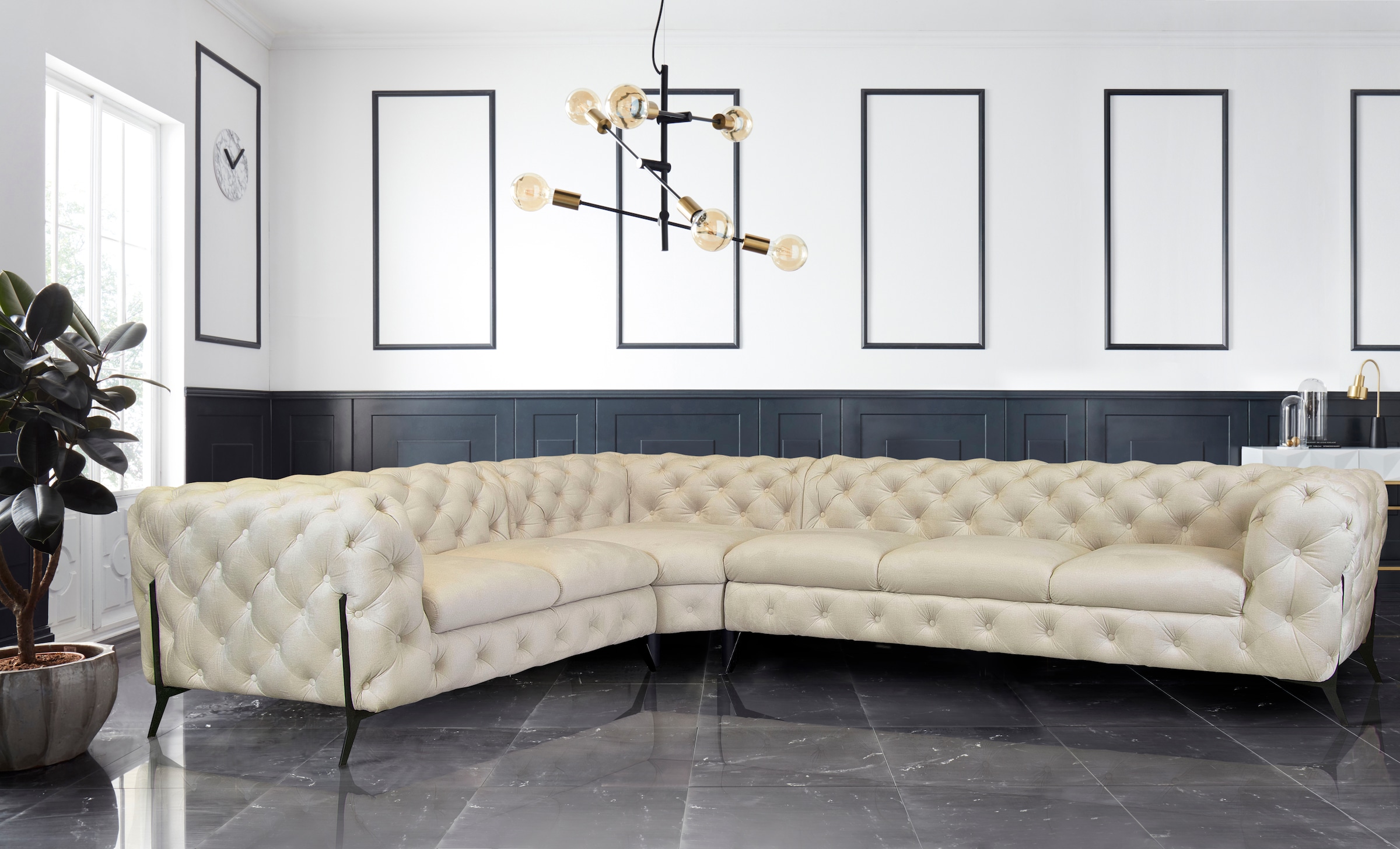 Leonique Chesterfield-Sofa »Amaury L-Form«, großes Ecksofa, Chesterfield-Optik, Breite 323 cm, Fußfarbe wählbar