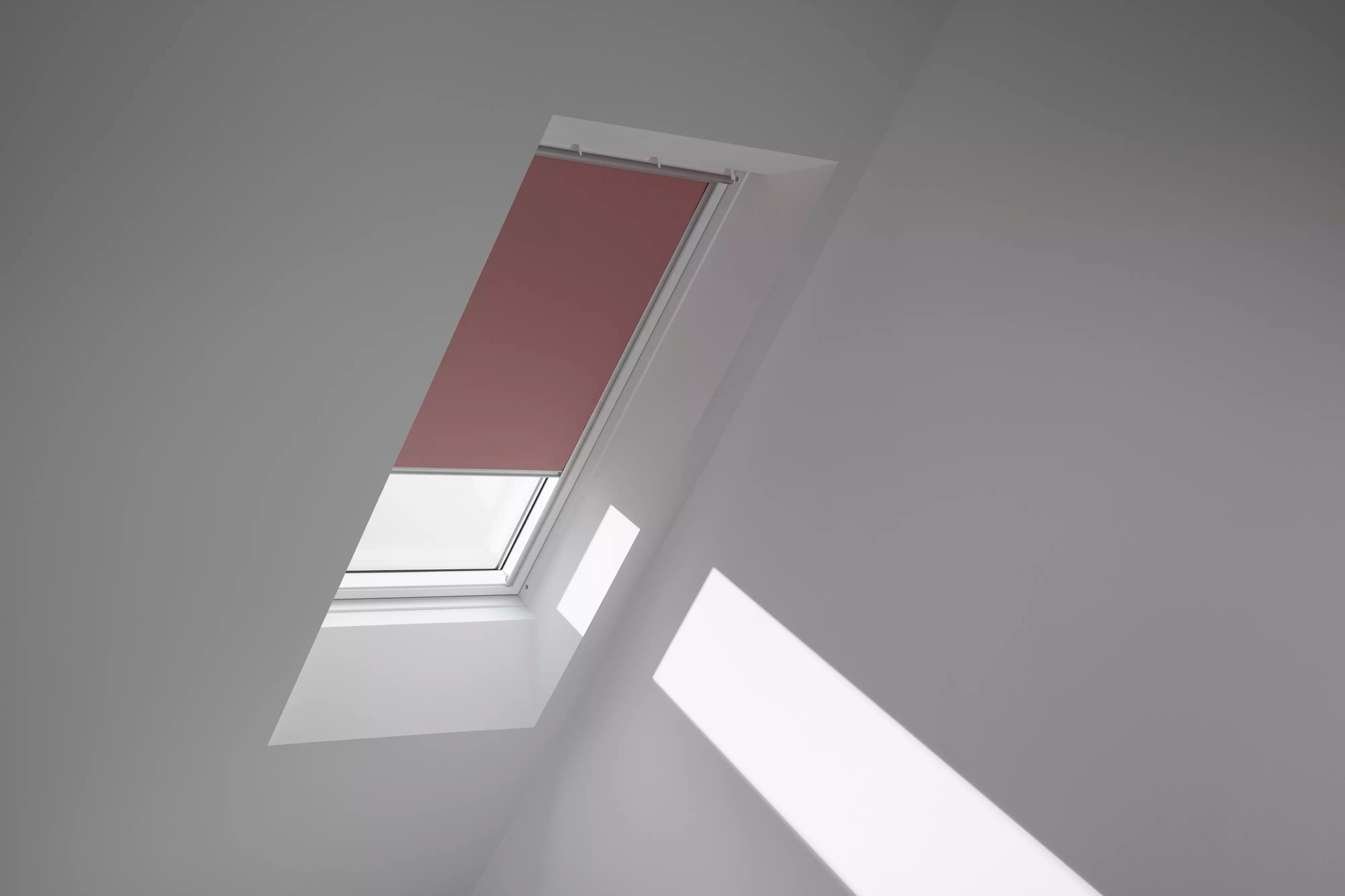 VELUX Verdunklungsrollo »DKL 4578S, Farbe: rosenholz«, verdunkelnd, ohne Bohren, in Führungsschienen, alufarbene Führungsschienen & Griffleiste