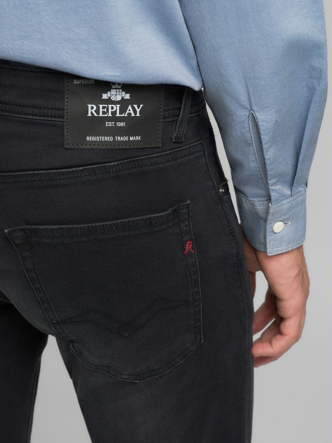 Replay »GROVER« in vielen verschiedenen Waschungen, mit Stretch