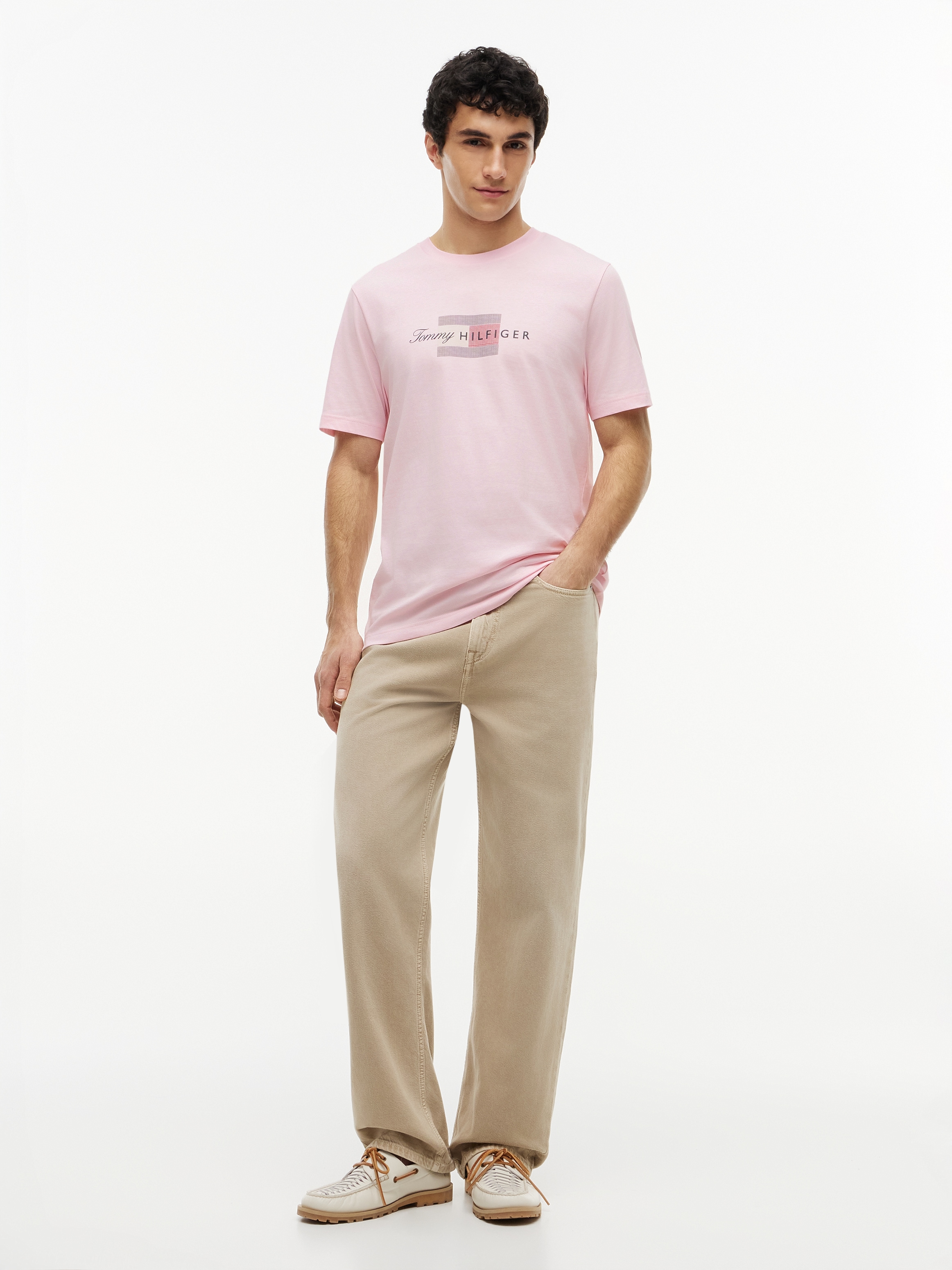 Tommy Hilfiger T-Shirt »SCRIPT FLAG REGULAR TEE« aus Jersey mit Flag-Grafik