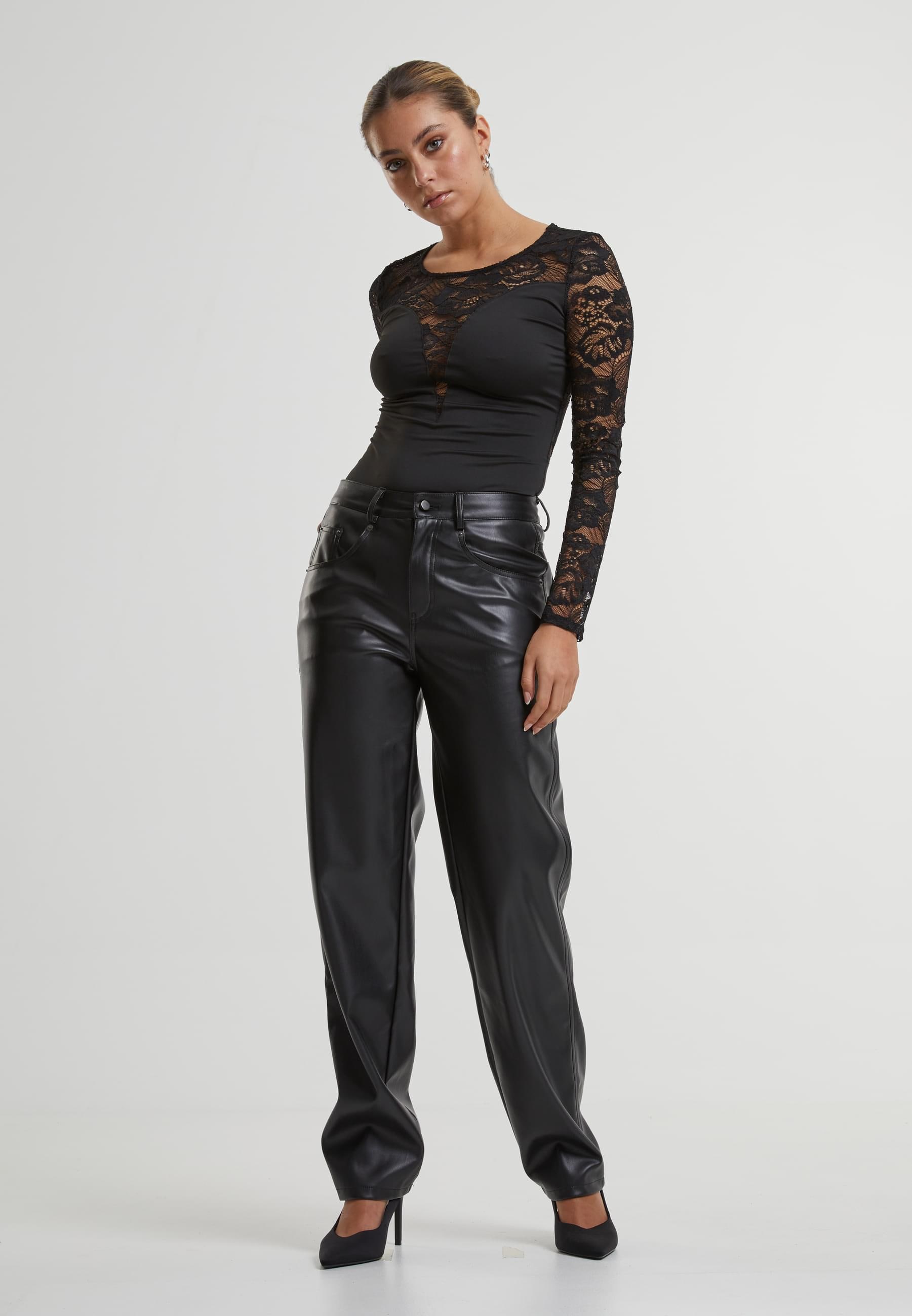 URBAN CLASSICS Body »Urban Classics Ladies Round Neck Lace Body«