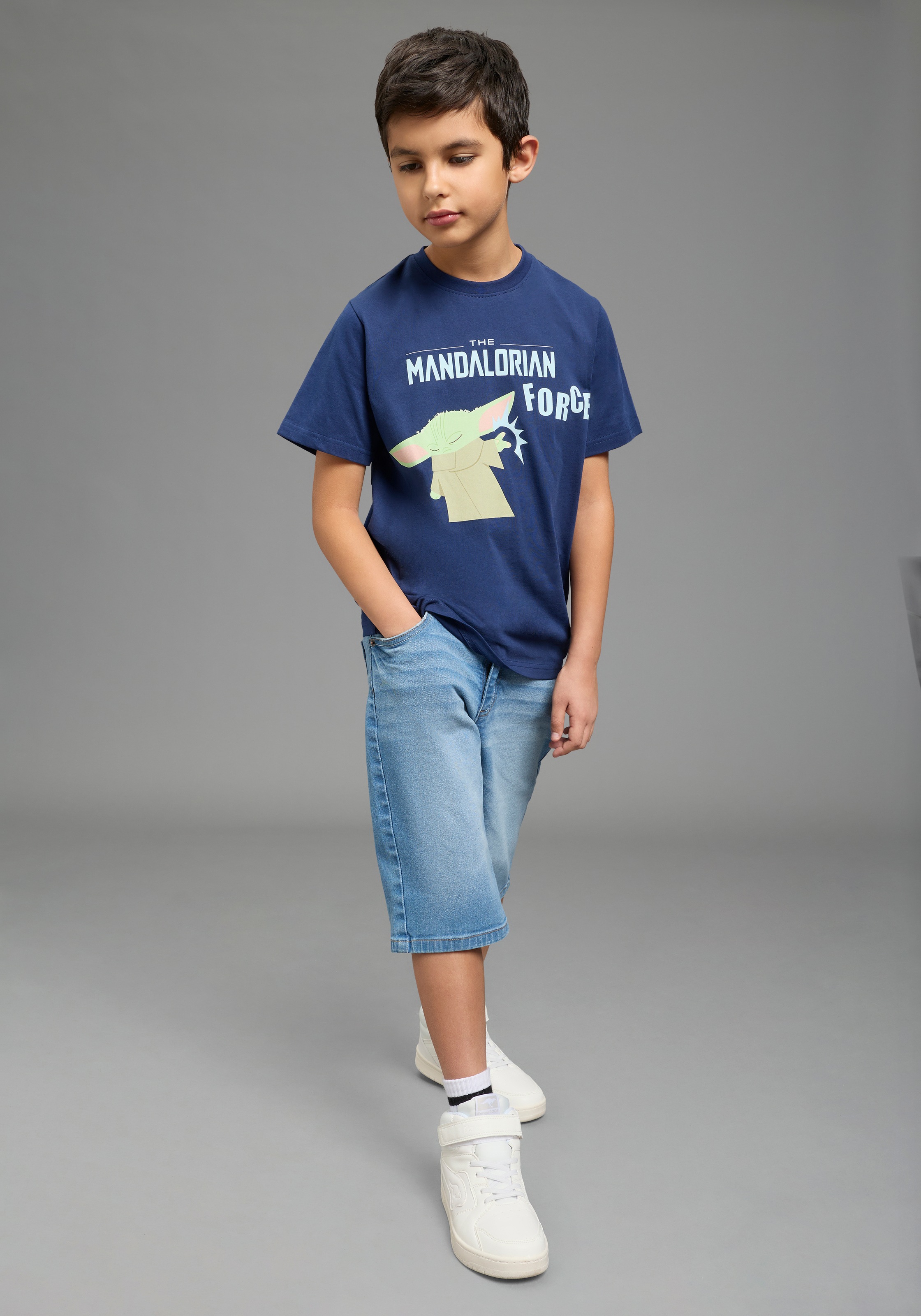 KIDSWORLD T-Shirt »STAR WARS: MADALORIAN - Disney Shirt« MANDALORIAN Shirt für Jungen, Kurzarm, bedruckte Optik, aus Baumwolle