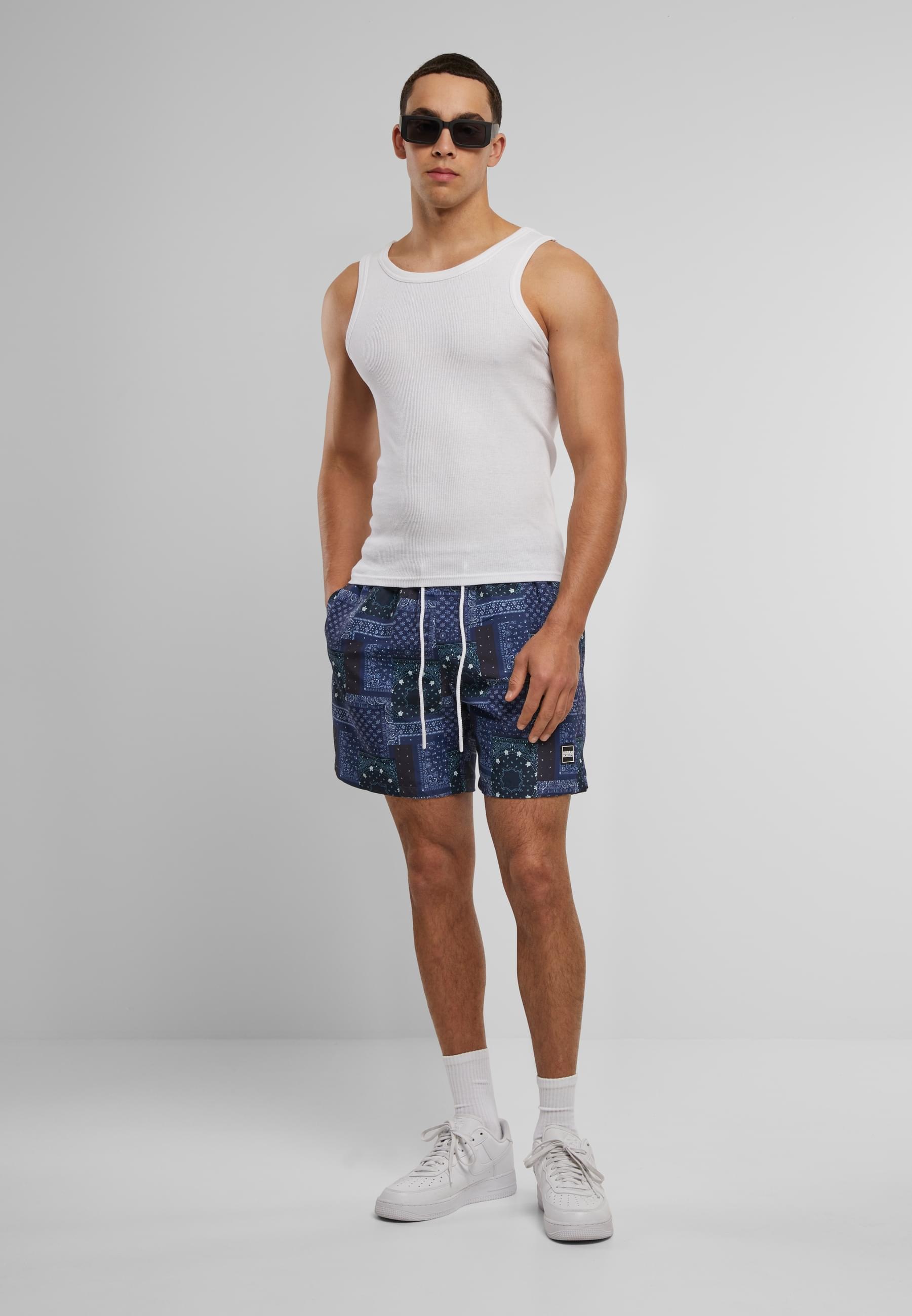 URBAN CLASSICS Badeshorts »Urban Classics Herren Pattern Swim Shorts«