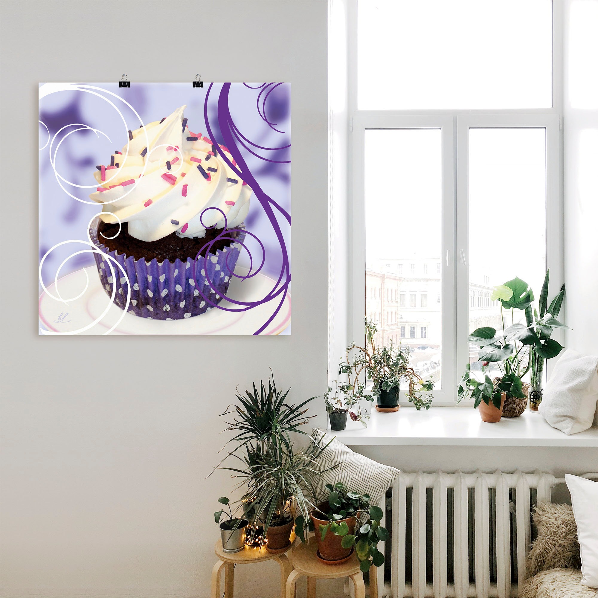 Artland Wandbild »Cupcake auf violett - Kuchen«, Süßspeisen, (1 St.), als Poster, Wandaufkleber in verschied. Größen