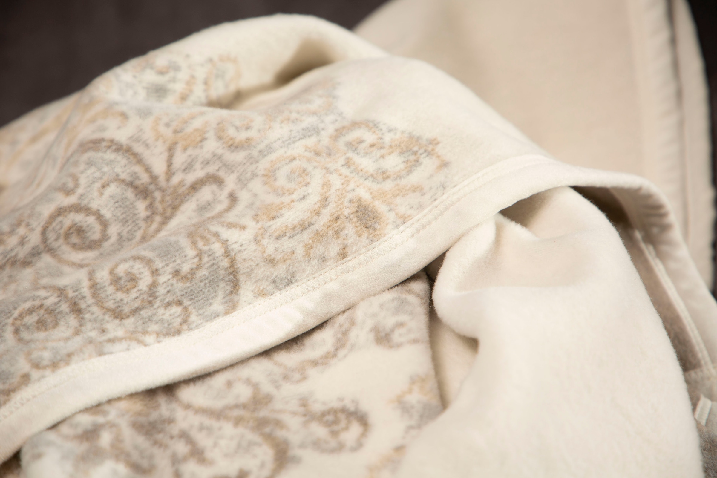 IBENA Wohndecke »Jacquard Decke Bagheria«, mit Ornamenten, Kuscheldecke
