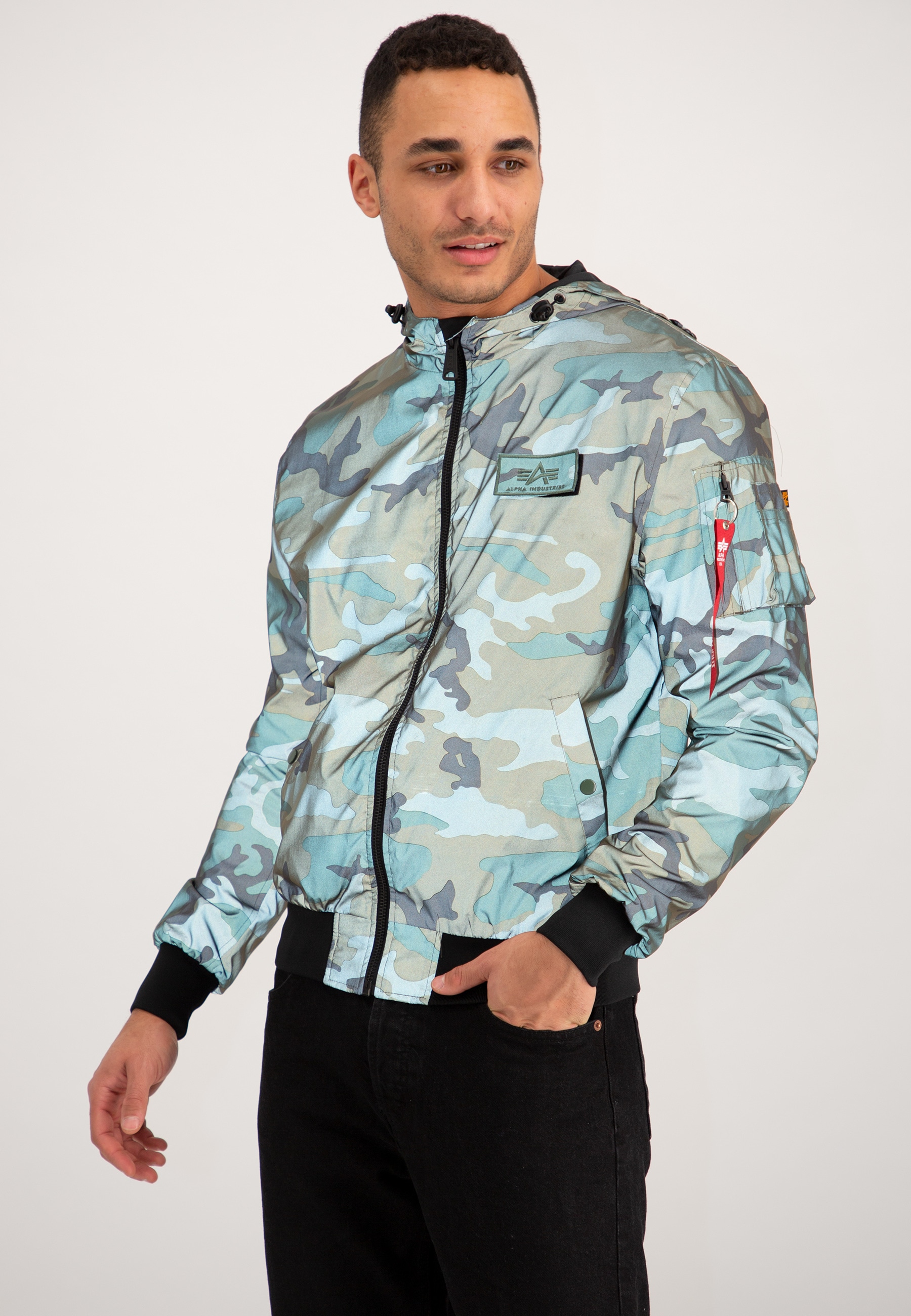 Alpha Industries Bomberjacke »Alpha Industries Men - Bomber Jackets MA-1 LW Hooded Refl. Camo«