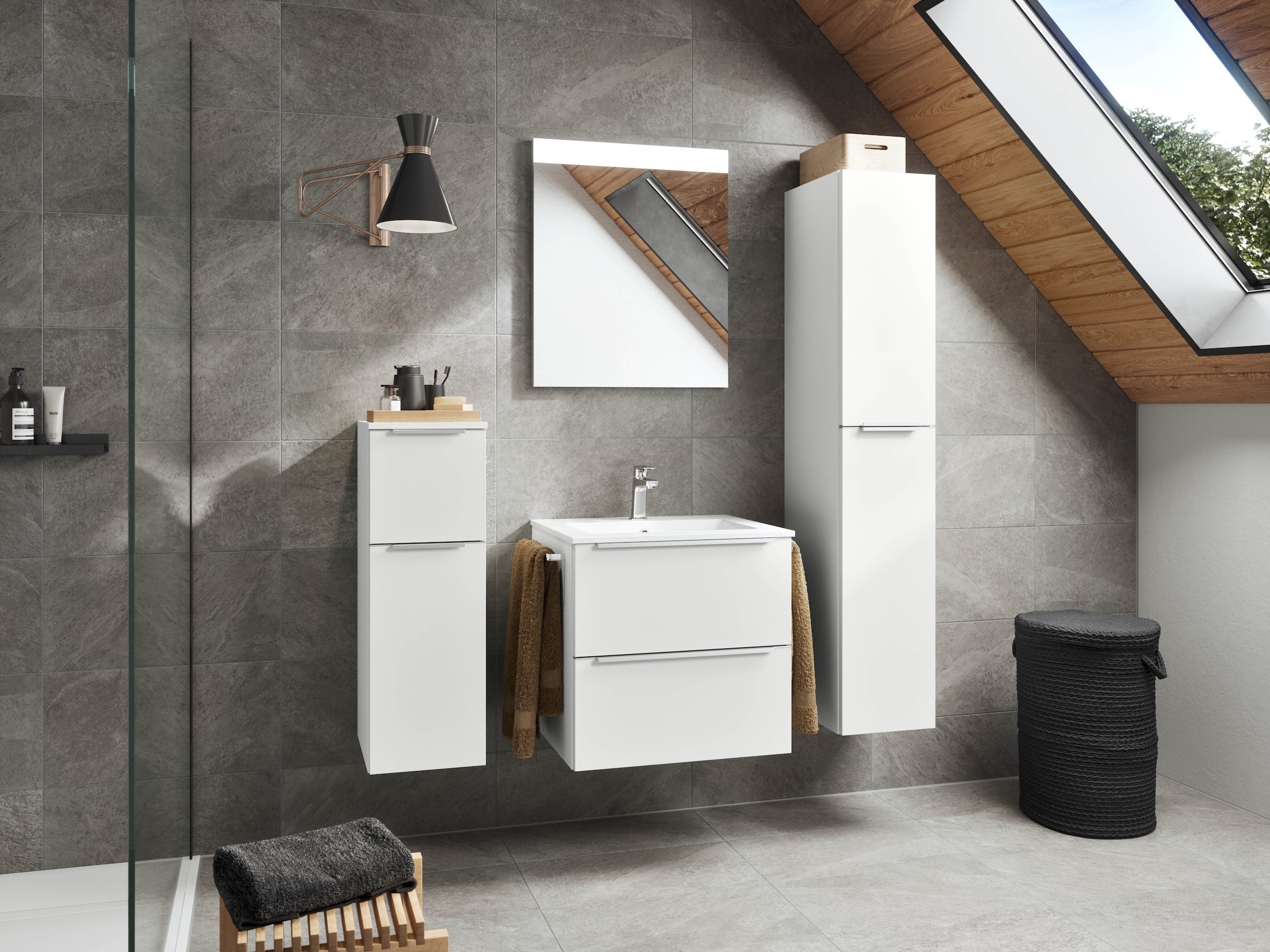 nobilia® Badmöbel-Set »Levere«, (4 St., vormontiert, mit Soft-Close), inkl. Spiegel mit Touch-Sensor, in vier Breiten