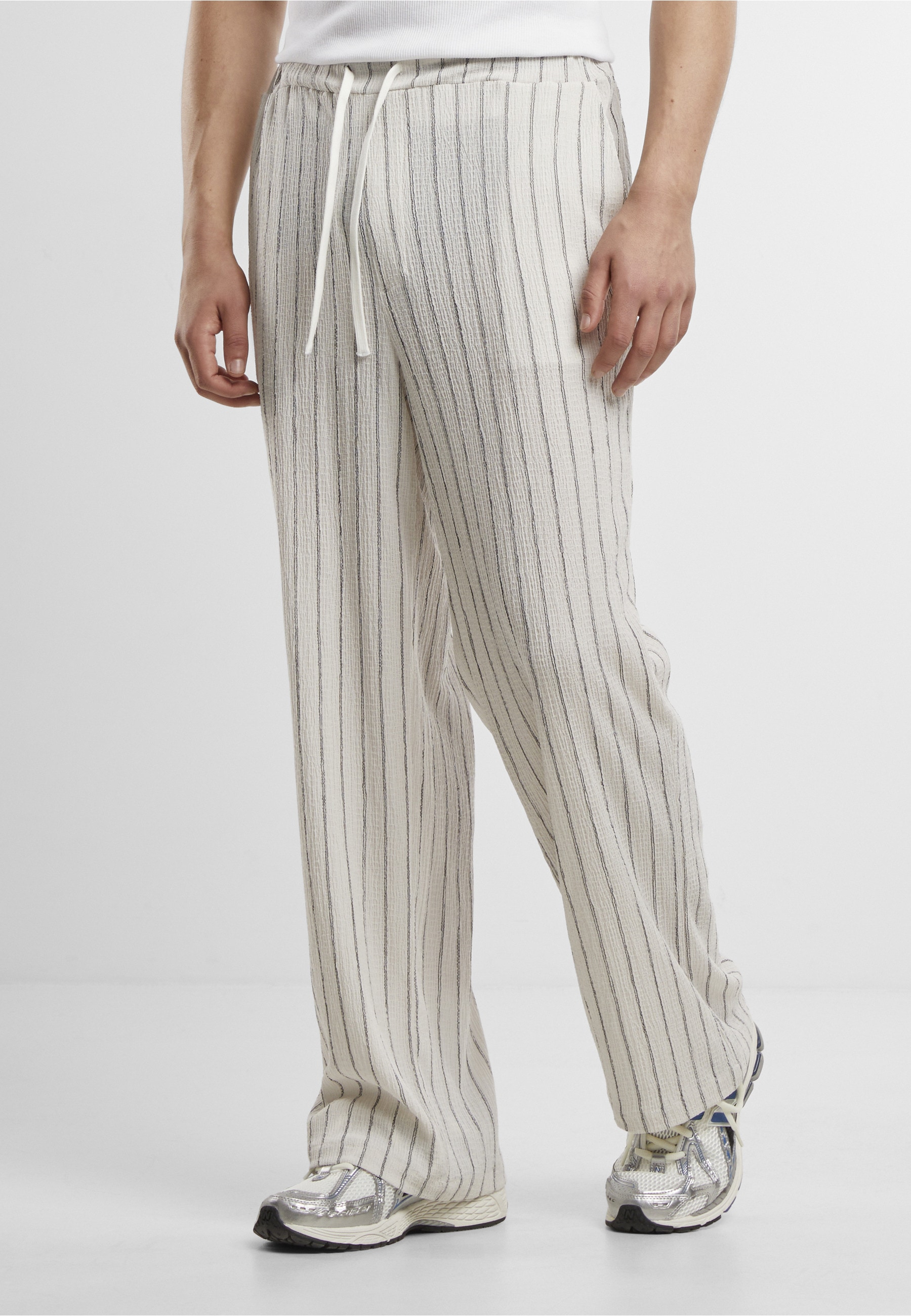 URBAN CLASSICS Stoffhose »Urban Classics Striped Crinkle Resort Pants«