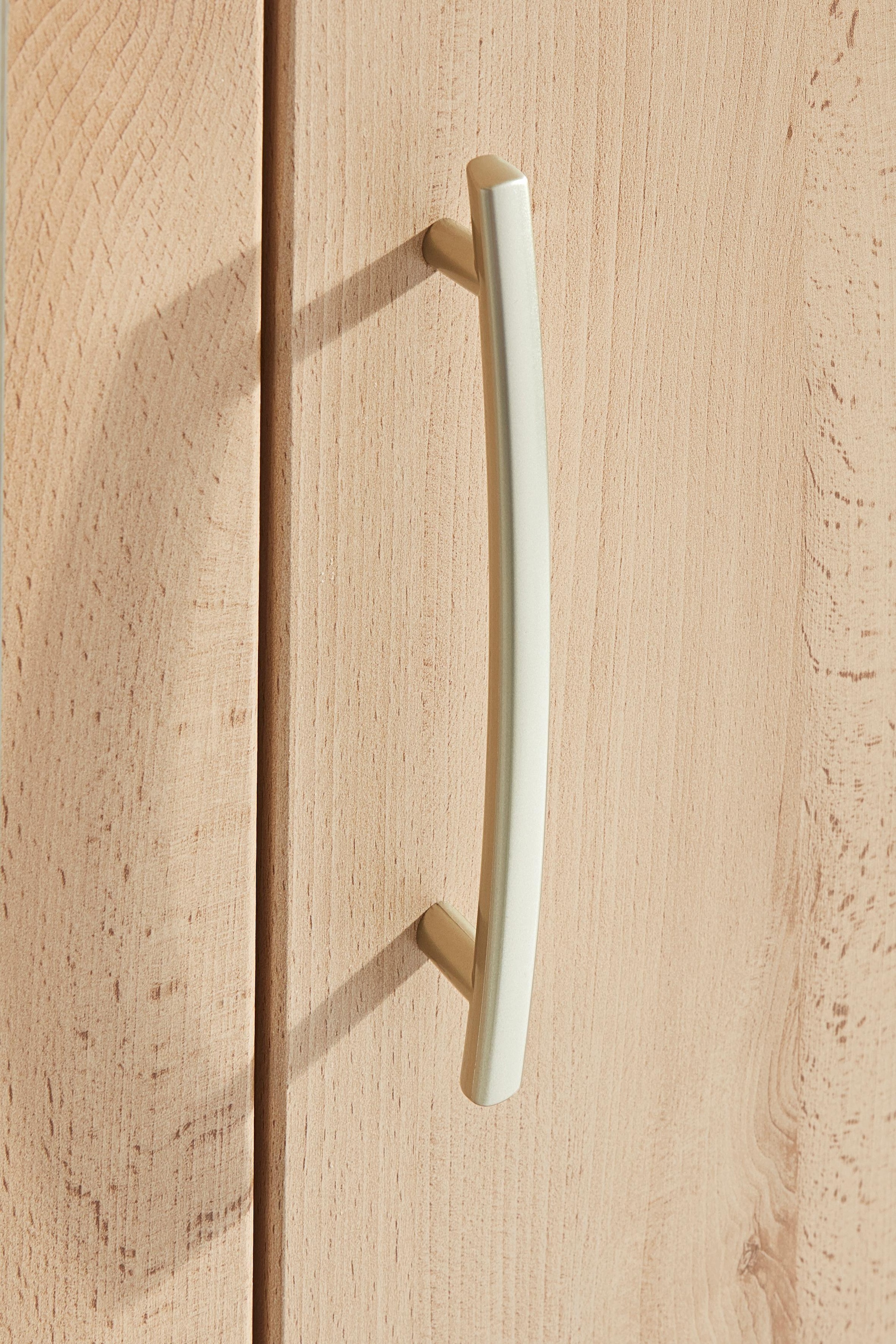 priess Kleiderschrank »Husum« mit dekorativen Kranz, wahlweise mit Schubkästen