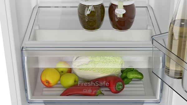 NEFF Einbaukühlschrank N 30 »KI2421SE0«, Fresh Safe: Schublade für flexible Lagerung von Obst & Gemüse