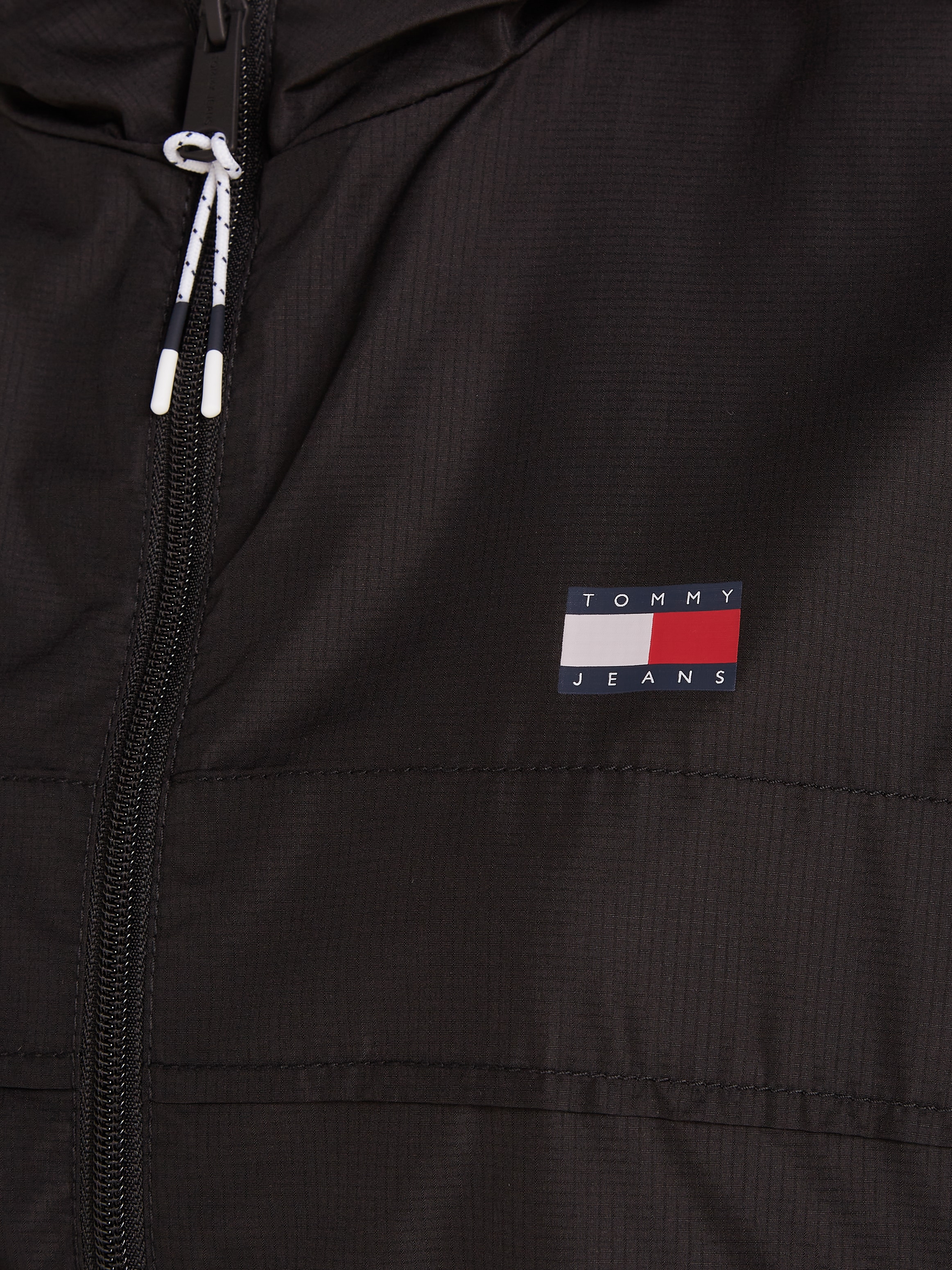 Tommy Jeans Windbreaker »TJW CRP LT CHICAGO«, in modischer Cropped Form