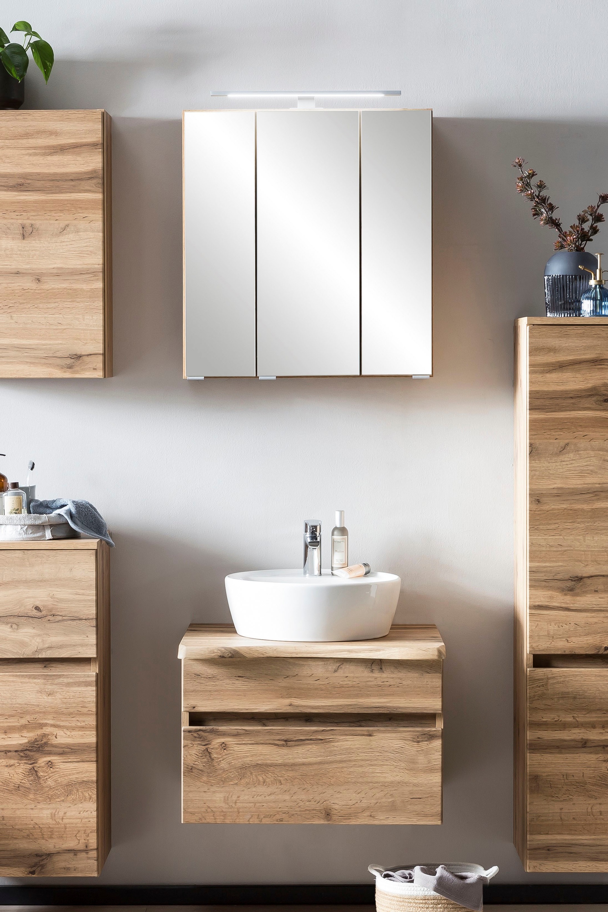 welltime Badmöbel-Set »Lienz« Spiegelschrank und Waschtisch, 2 Stk. tlg. günstig online kaufen