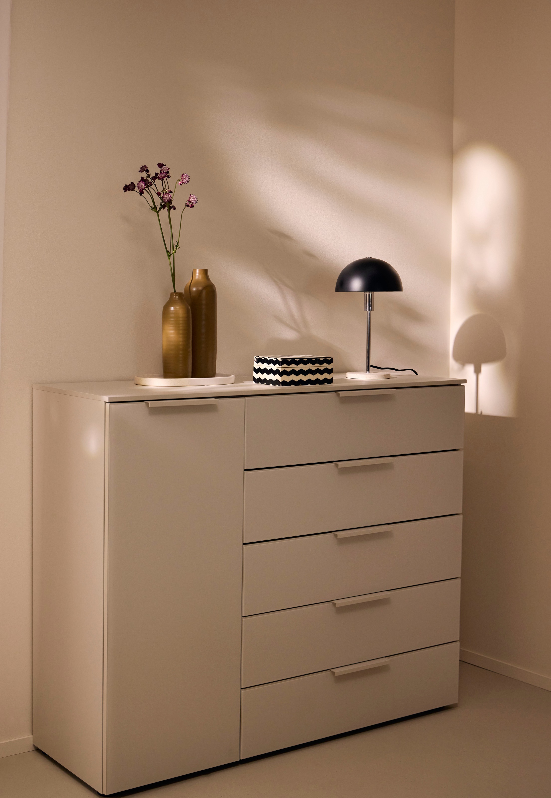 LeGer Home by Lena Gercke Kommode »Kommode Sideboard Schubladen Türenkommode SERINA eleganter Eyecatcher«, mit 5 Schubkästen und 1 Tür sowie Metallgriffen MADE IN GERMANY