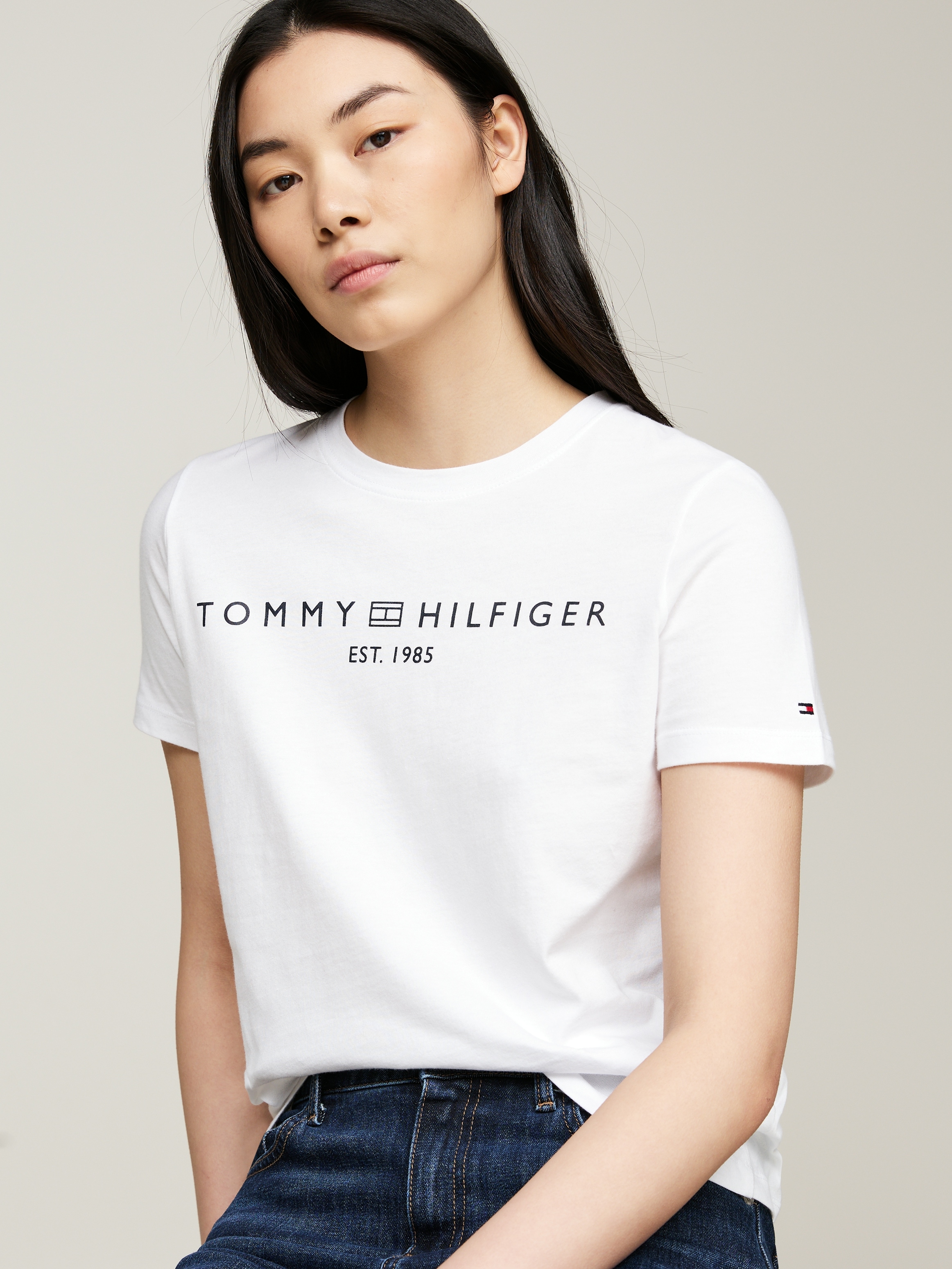 Tommy Hilfiger T-Shirt »REG CORP LOGO C-NK SS«, mit Logoschriftzug