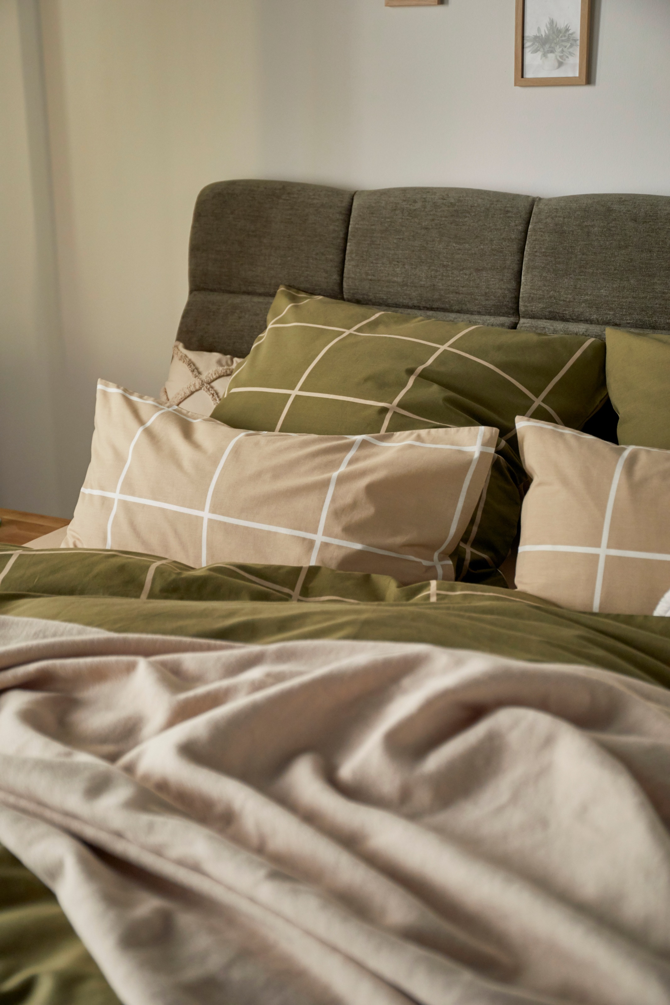Home affaire Boxspringbett »Villads«, Liegefläche: 180/200 cm, Inside-Boxspring-Unterbau, recycelte Stoffe
